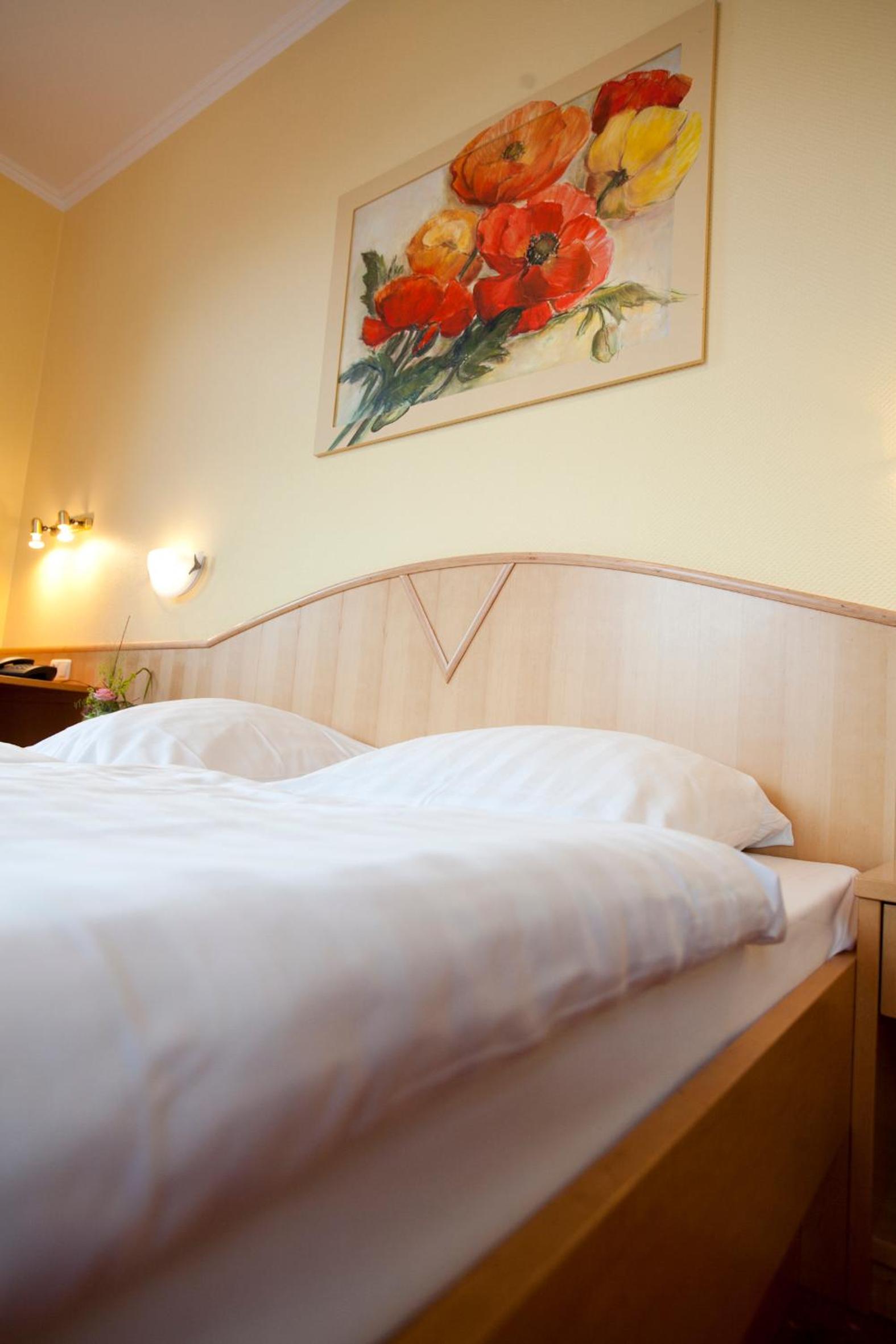 Double Room - Photo 13