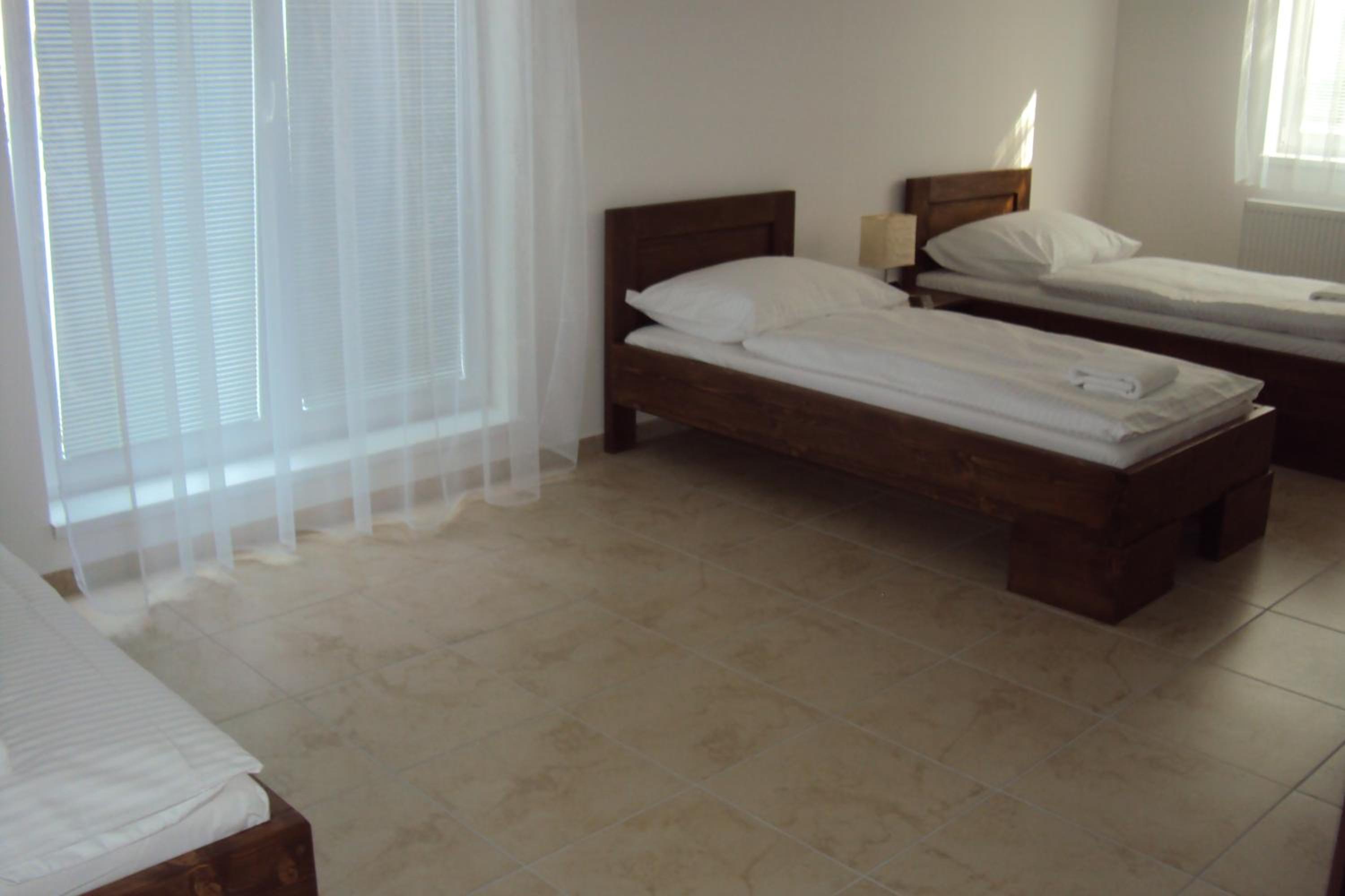 Triple Room - Photo 6