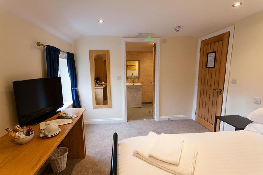 Double Room with Private Bathroom - Photo 1