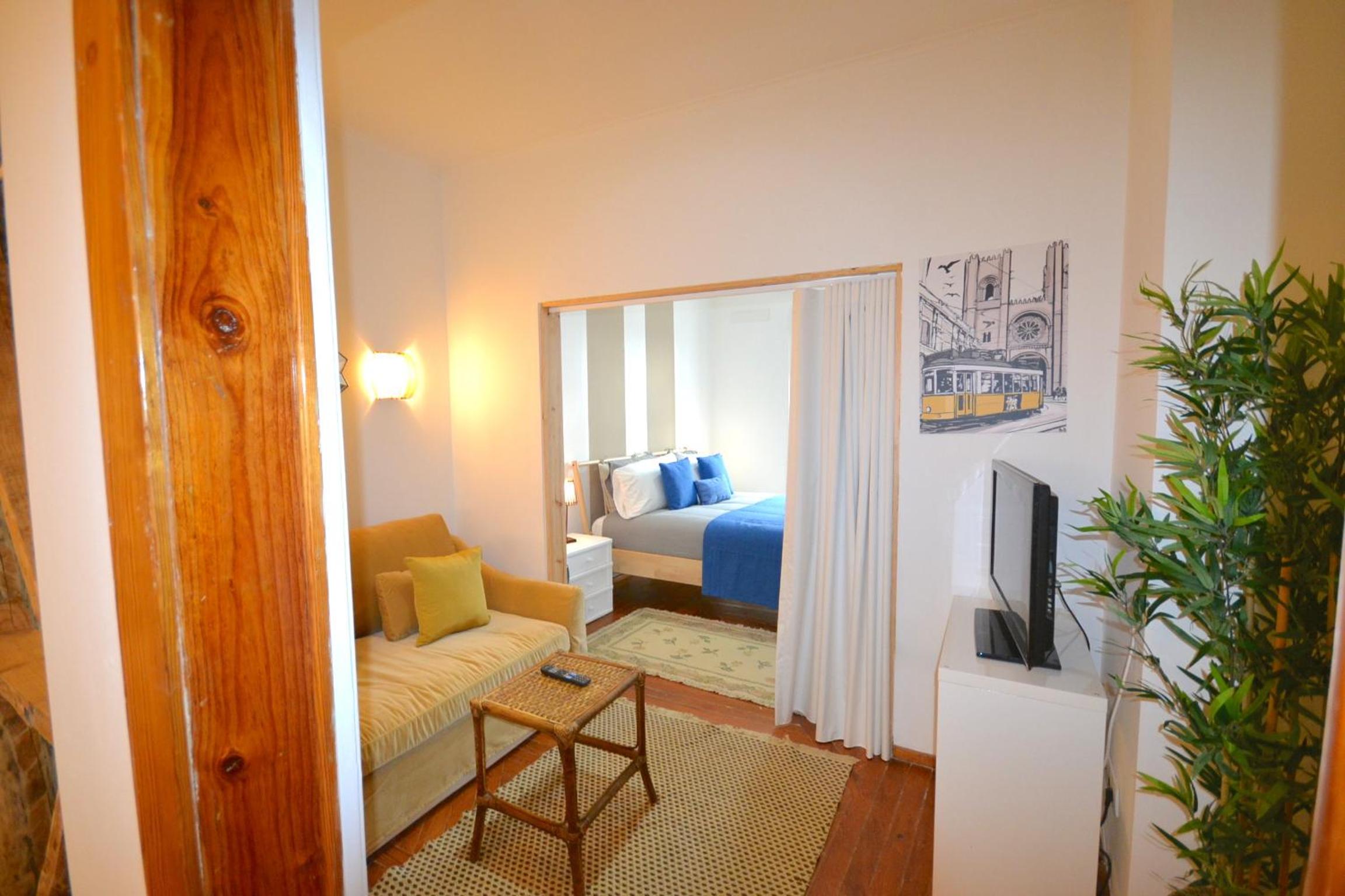 Apartment photo 3