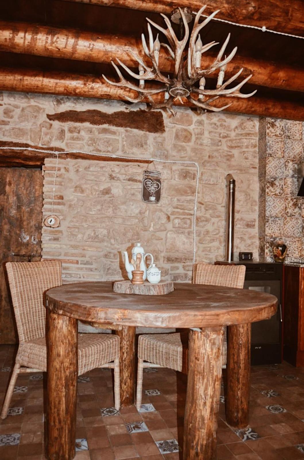 Three-Bedroom House - Photo 3