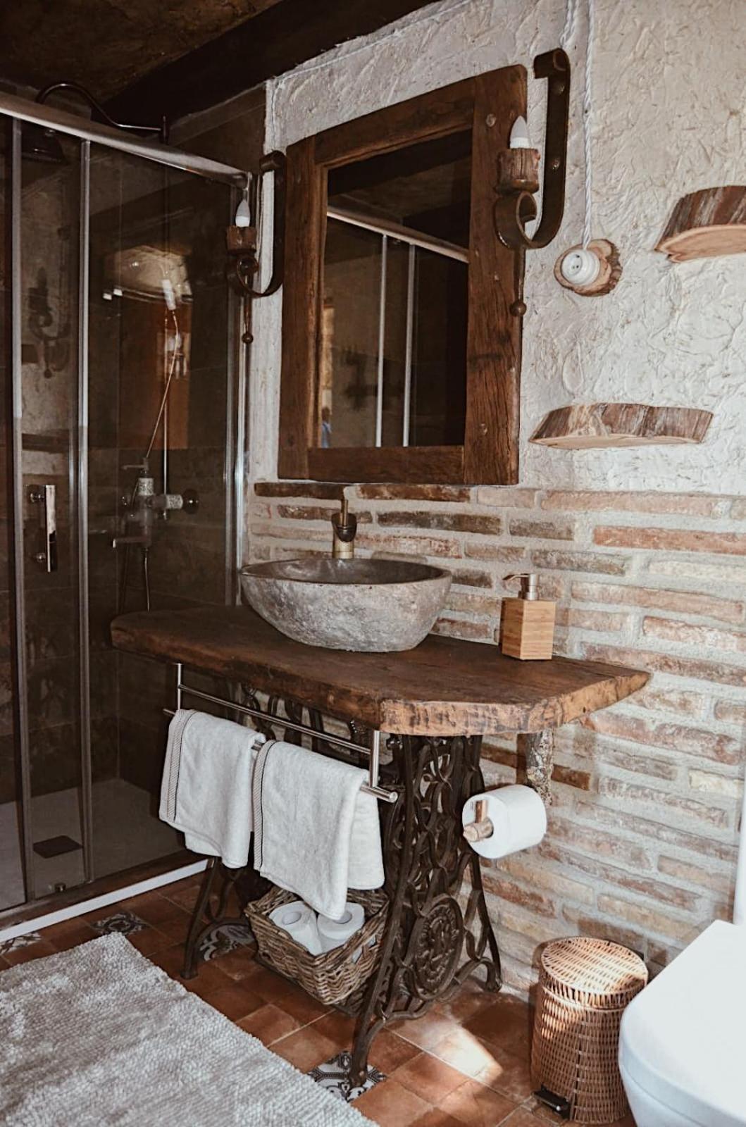 Three-Bedroom House - Photo 13