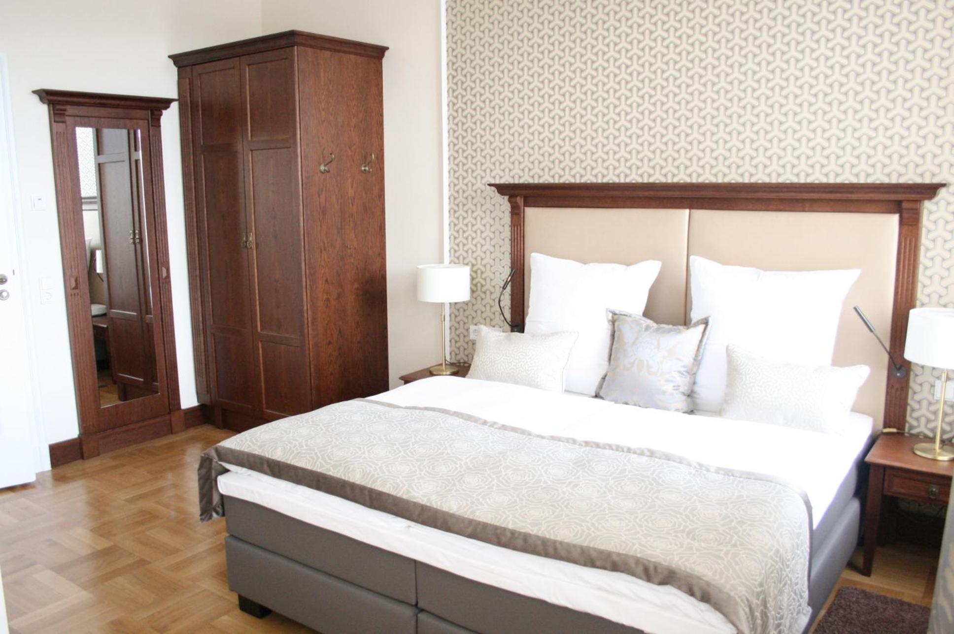 Standard Double Room - Photo 7