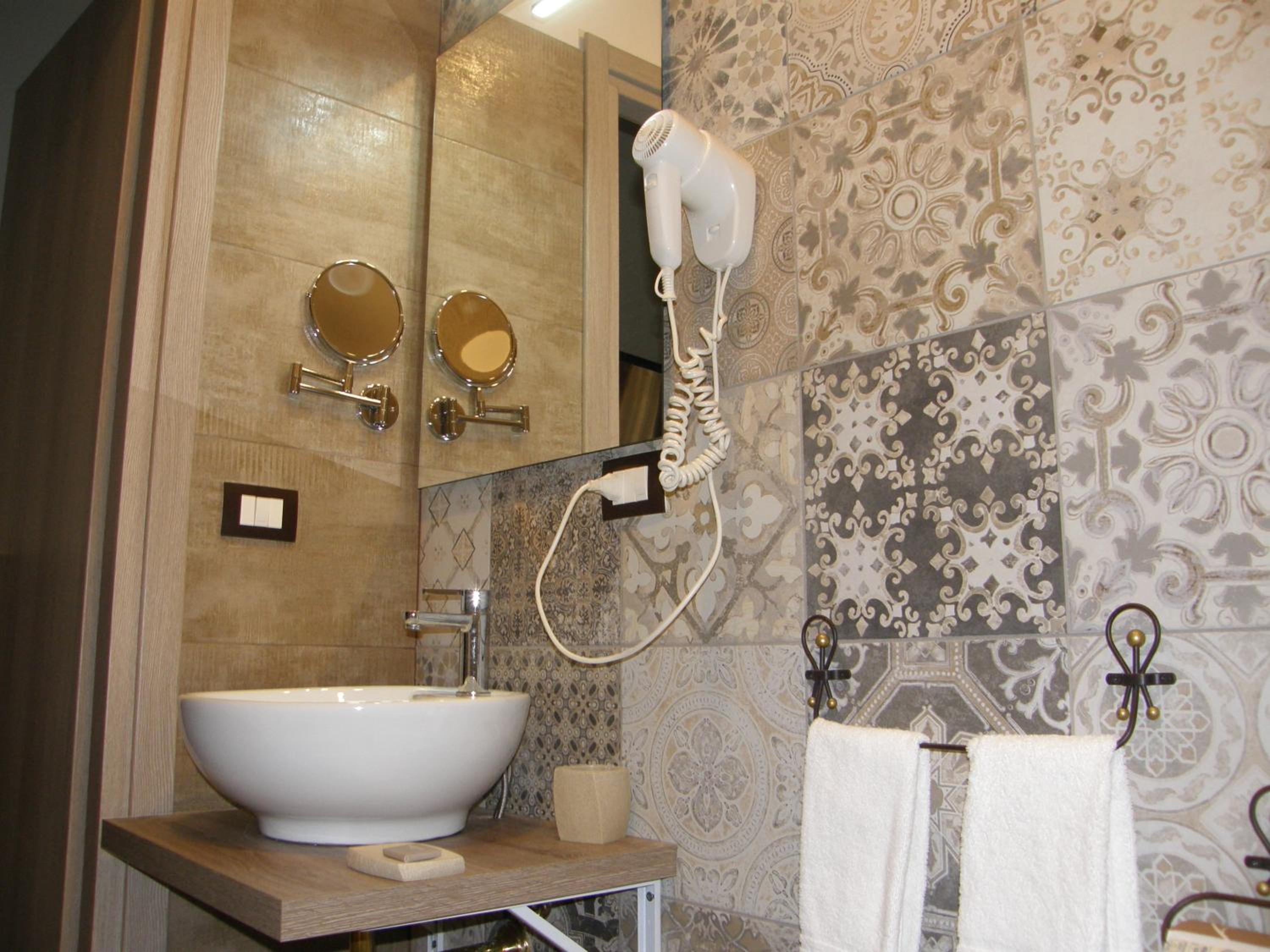 Superior Double Room - Photo 9
