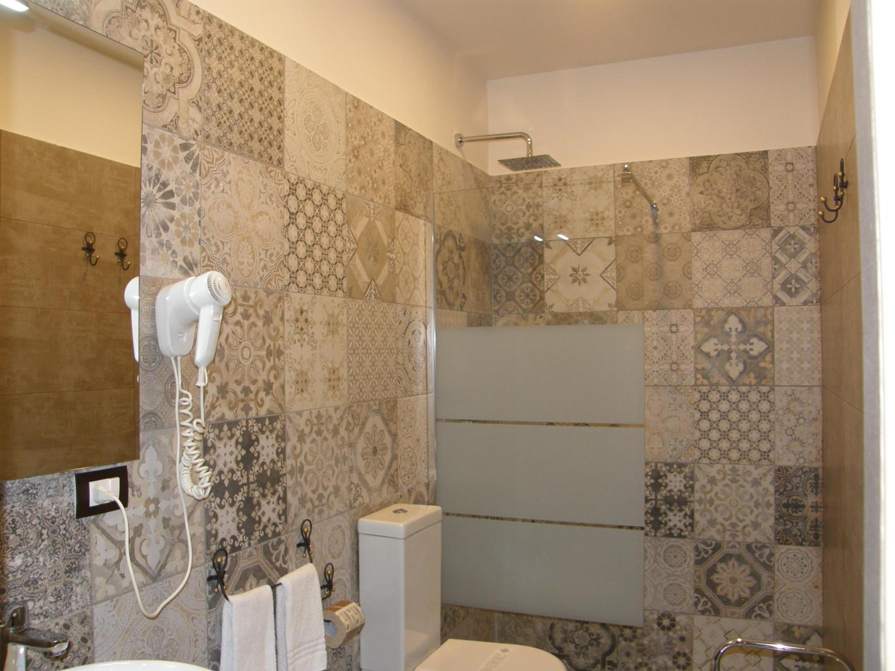 Superior Double Room - Photo 8