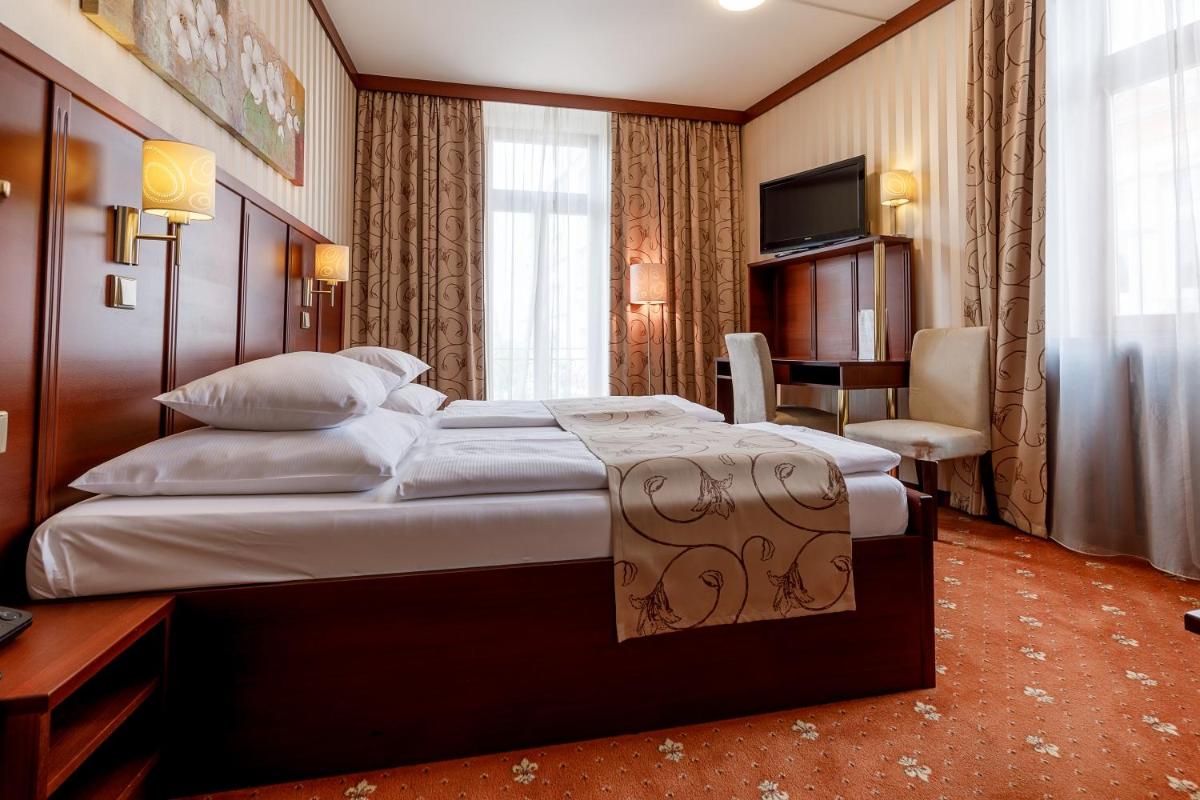 Deluxe Double Room photo 2