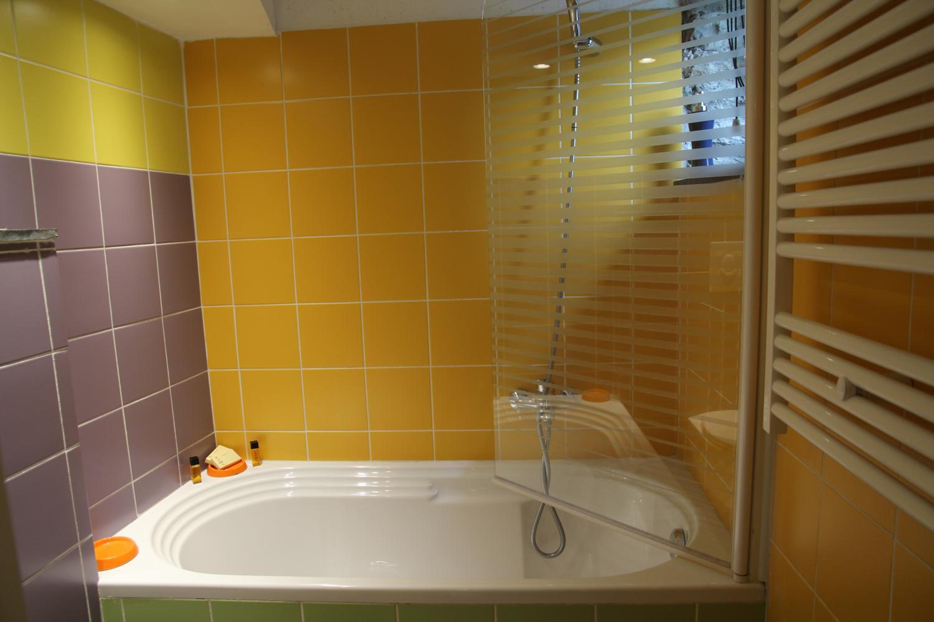 Studio Apartment photo 3