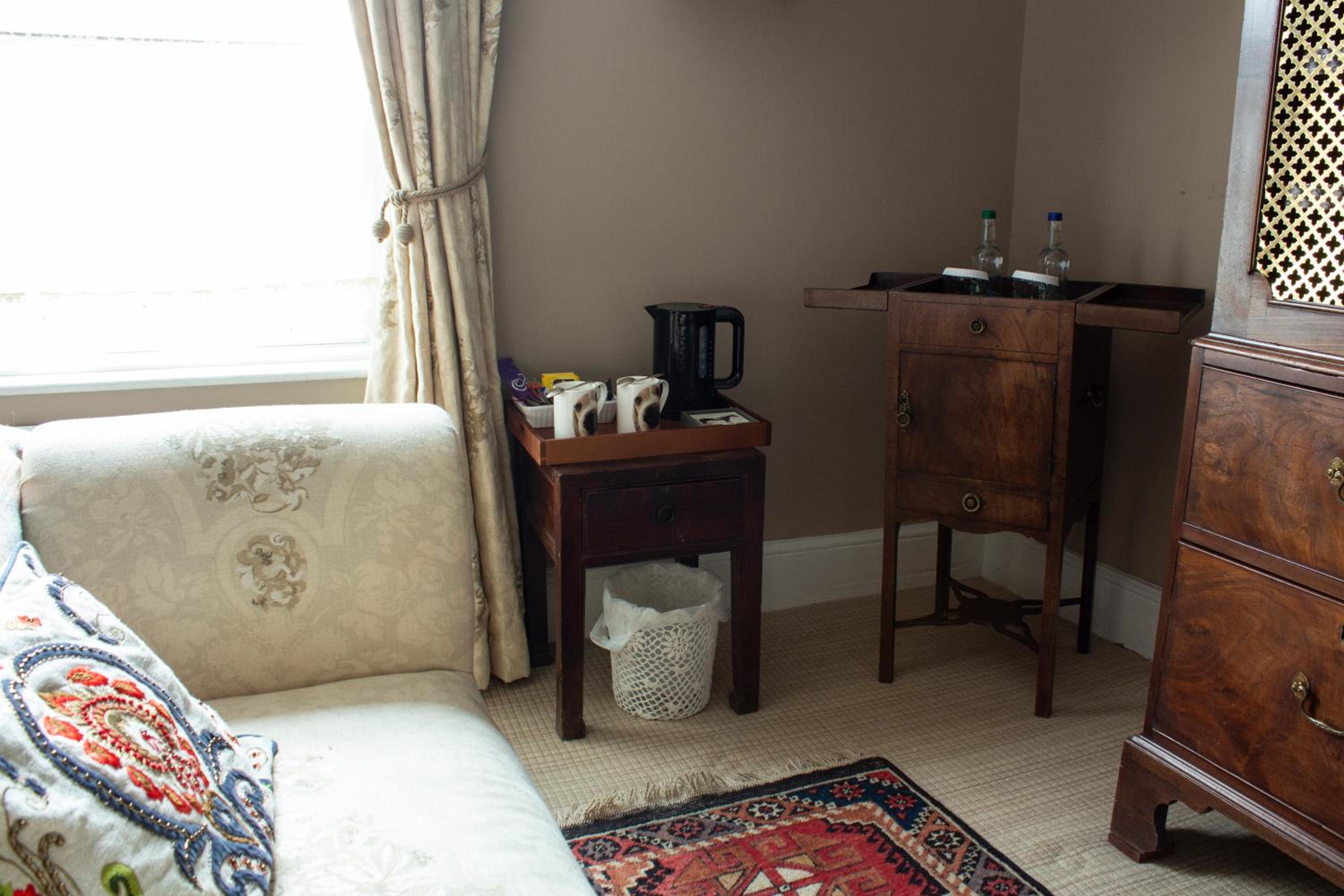 Double Room - Photo 5