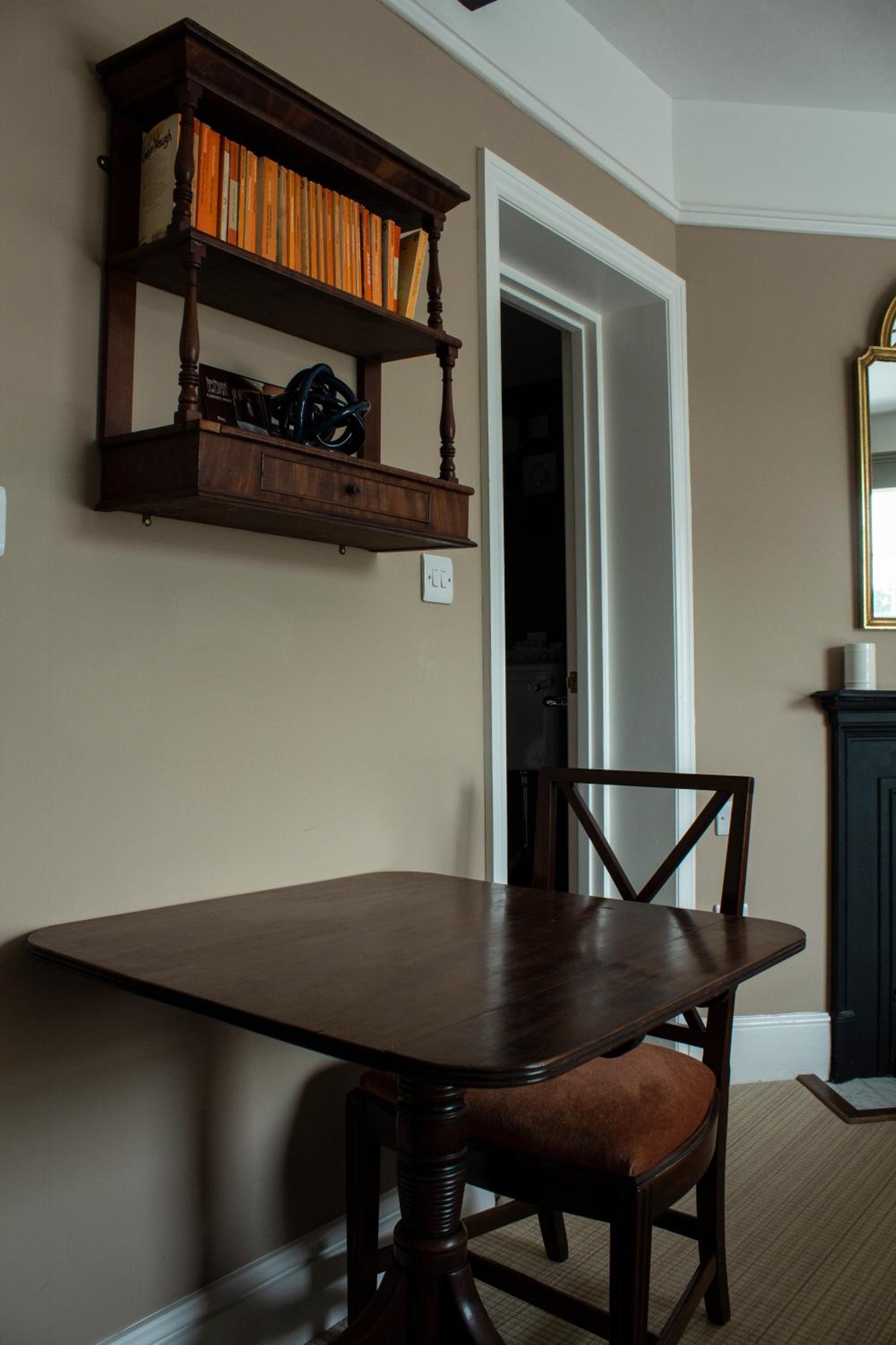Double Room - Photo 8