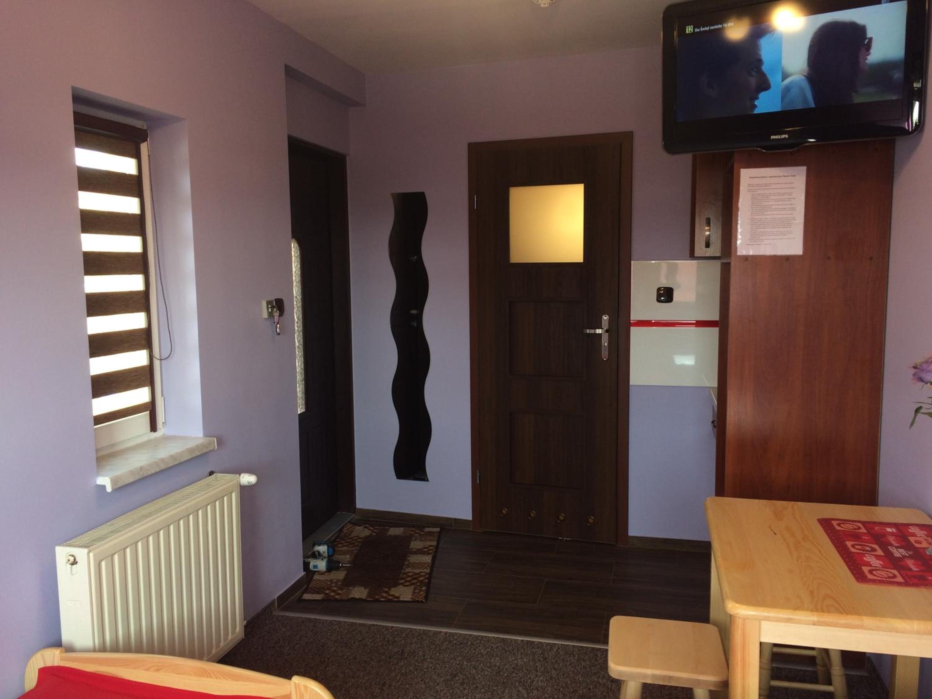 Double Room with Private Bathroom - Photo 3
