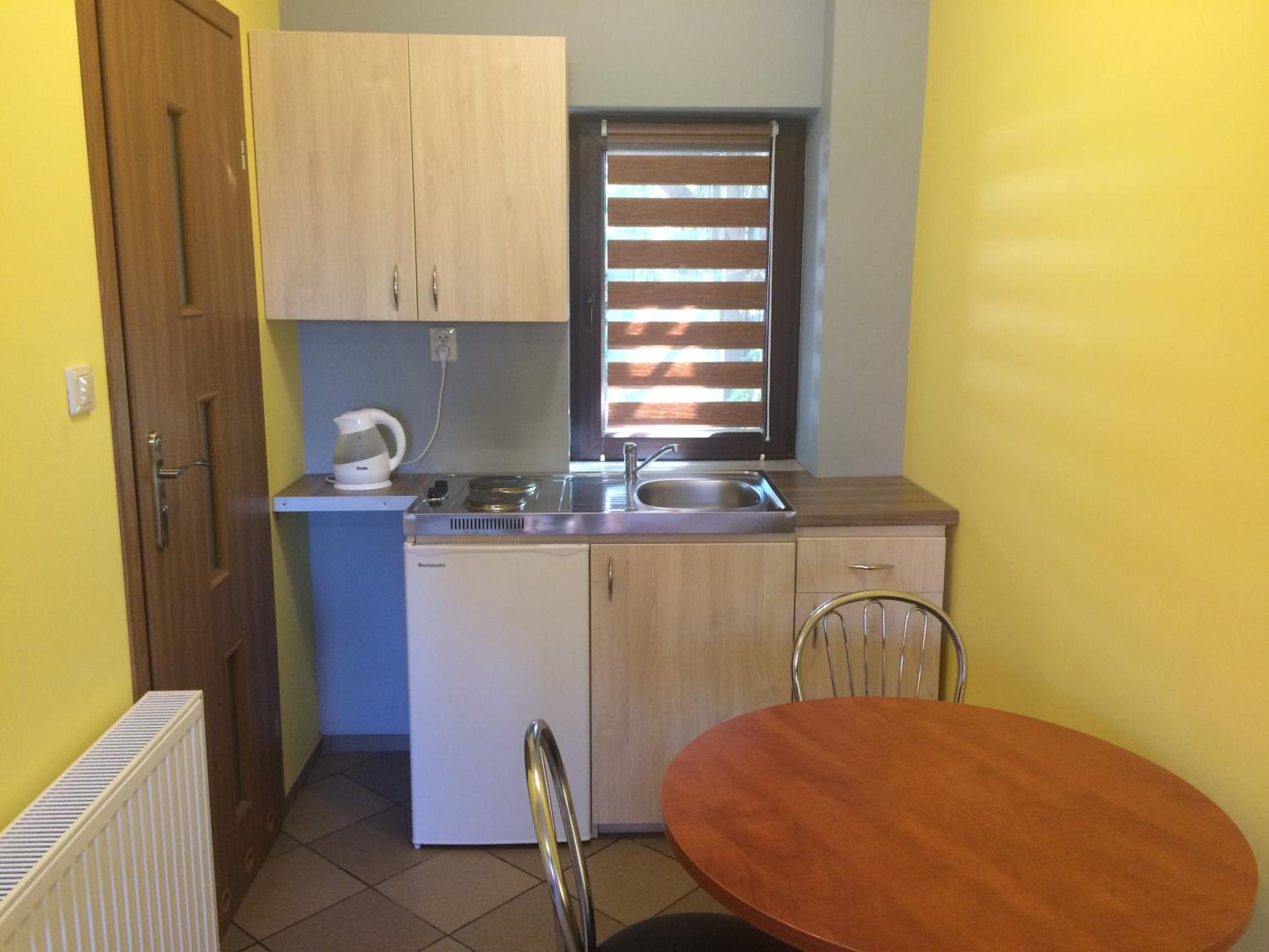 Triple Room with Private Bathroom - Photo 2