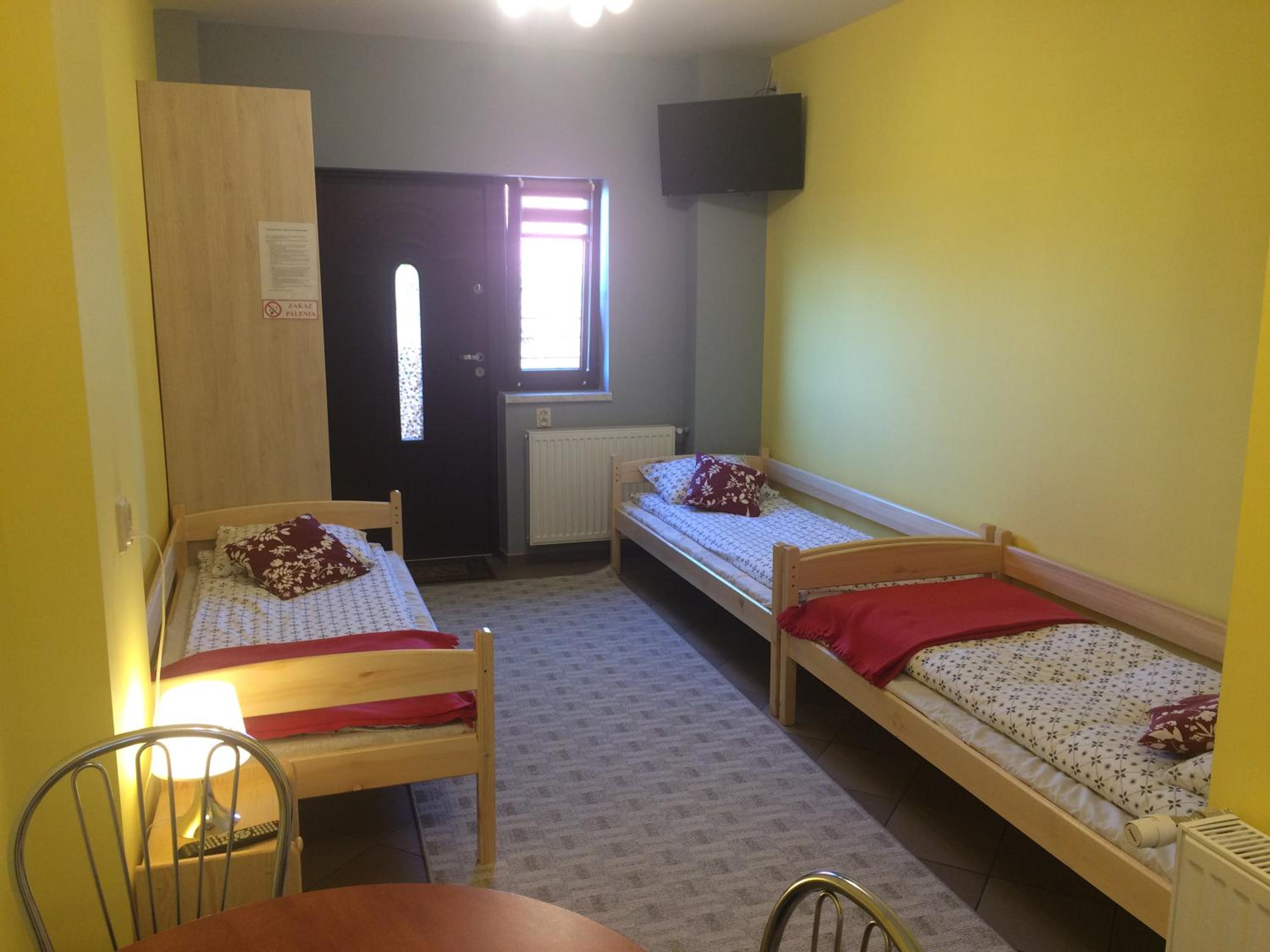 Triple Room with Private Bathroom - Photo 1