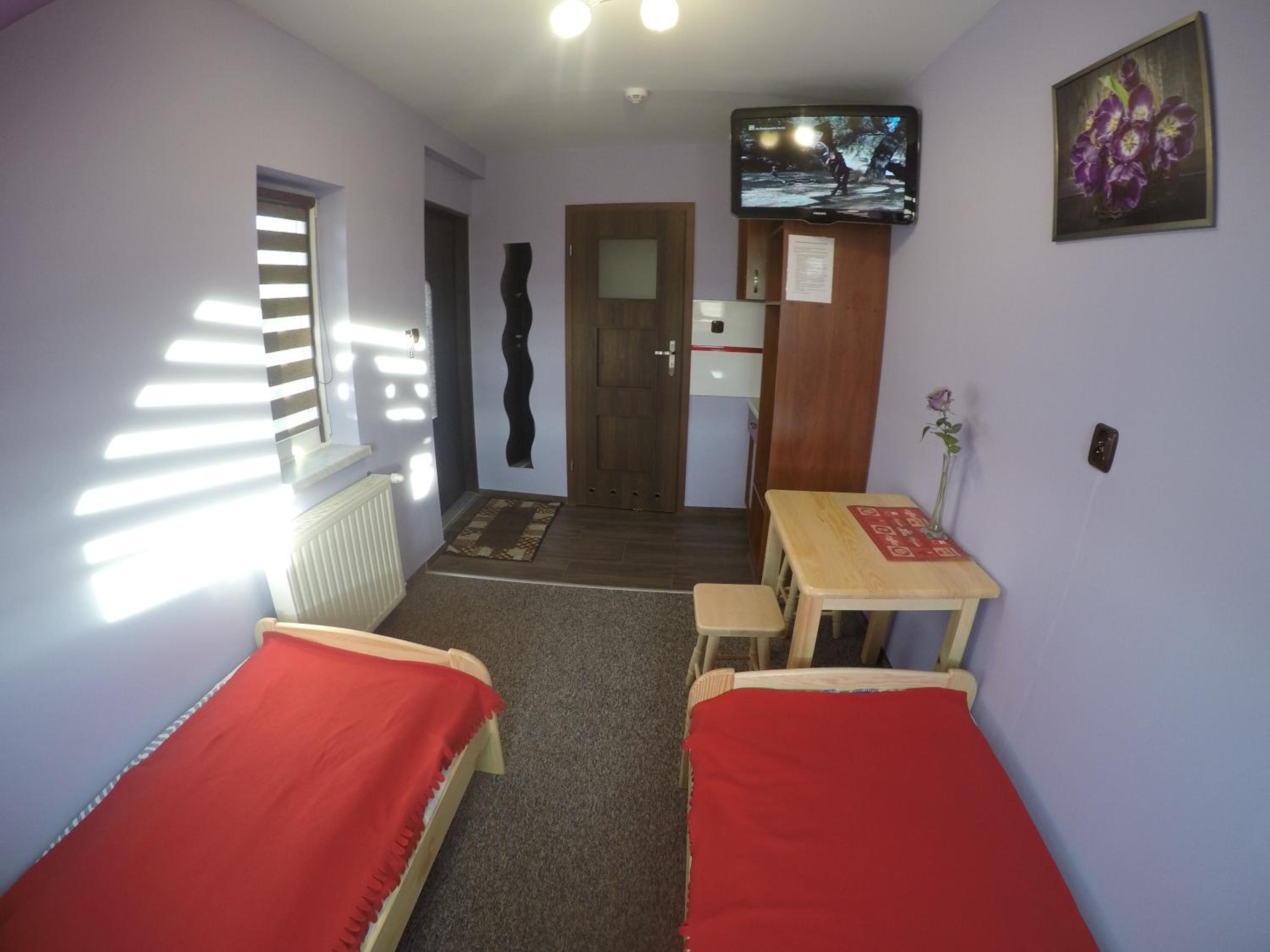 Double Room with Private Bathroom - Photo 2