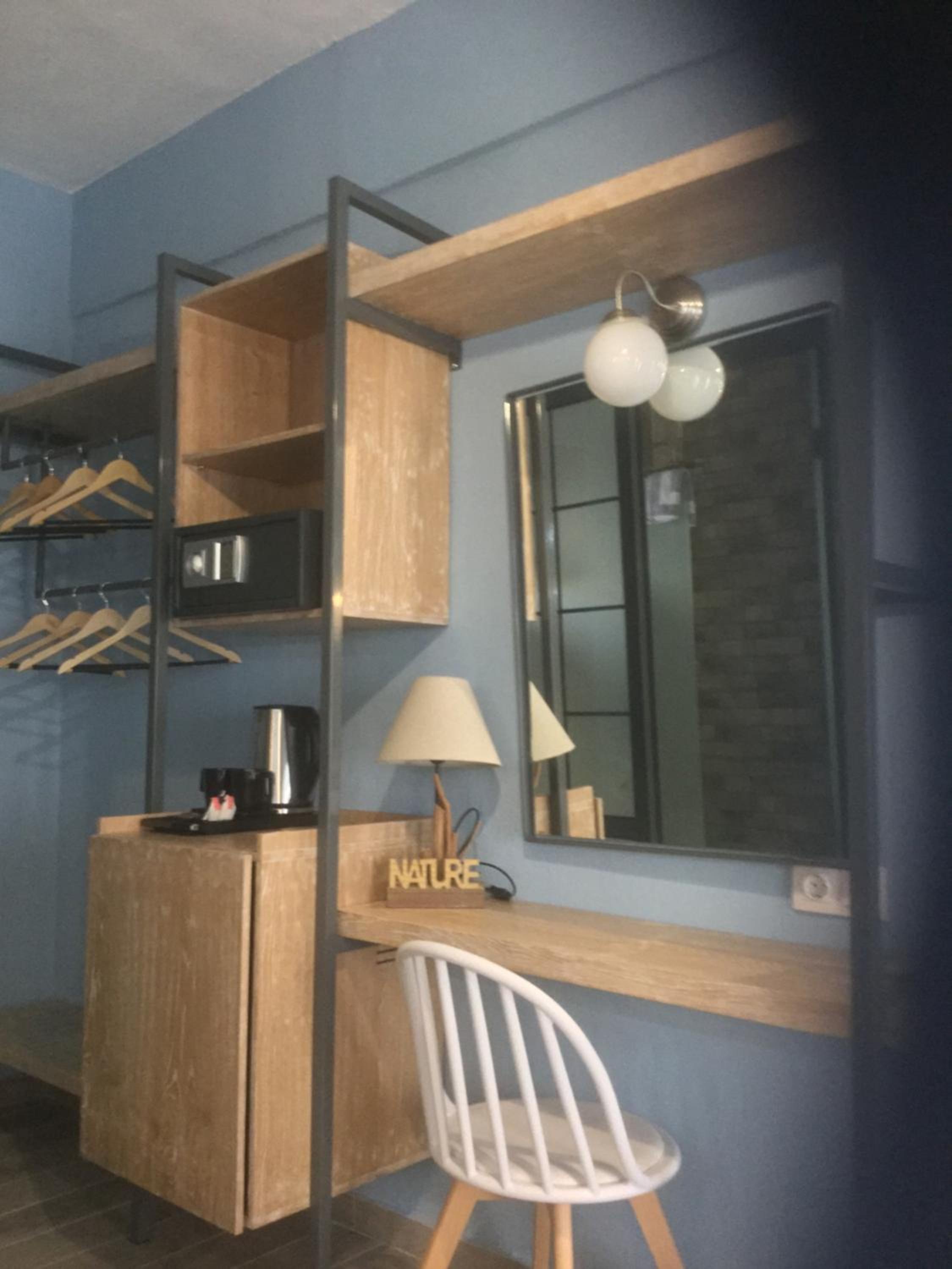 Deluxe Double or Twin Room - Photo 19