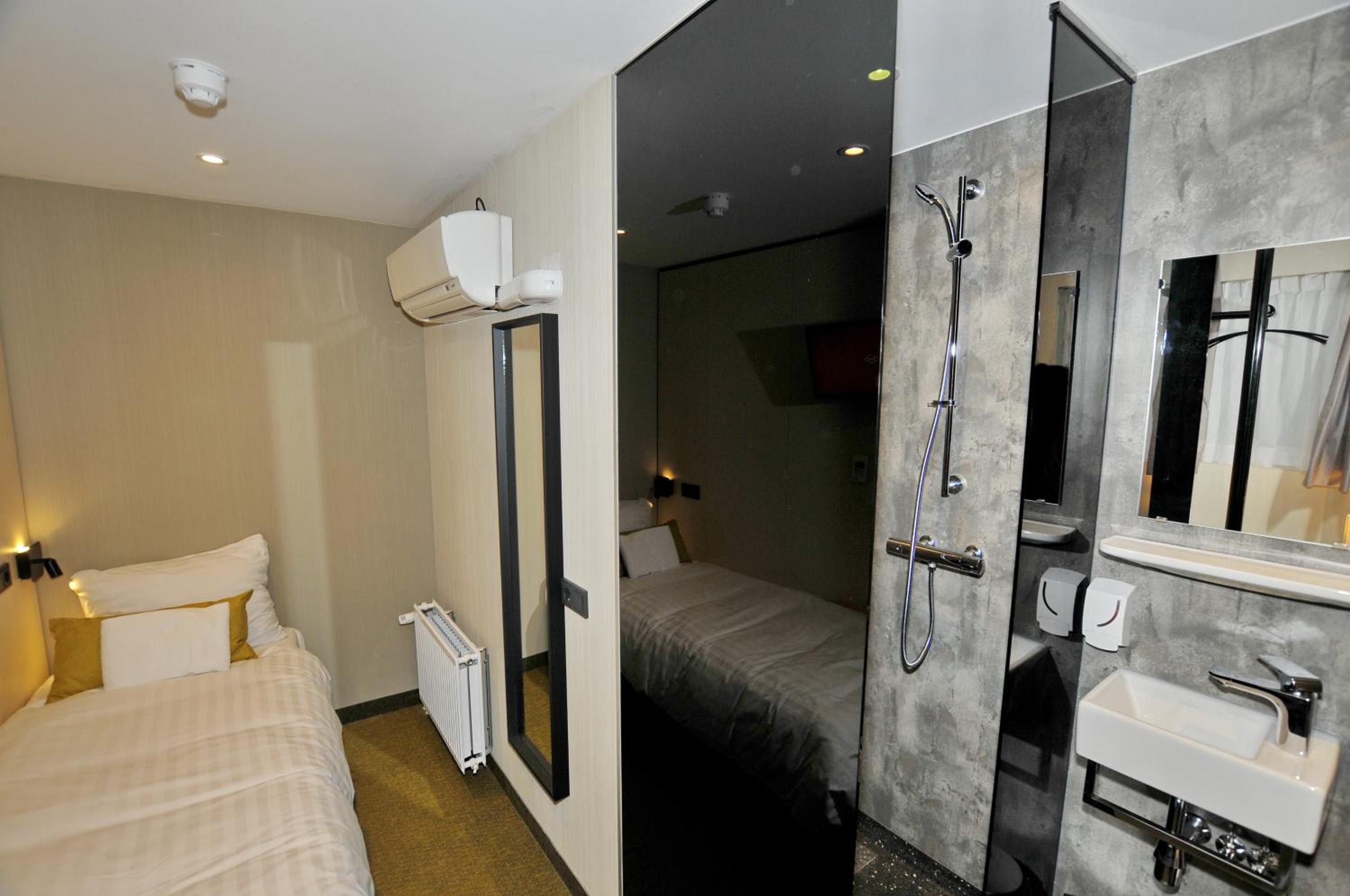 Single Room