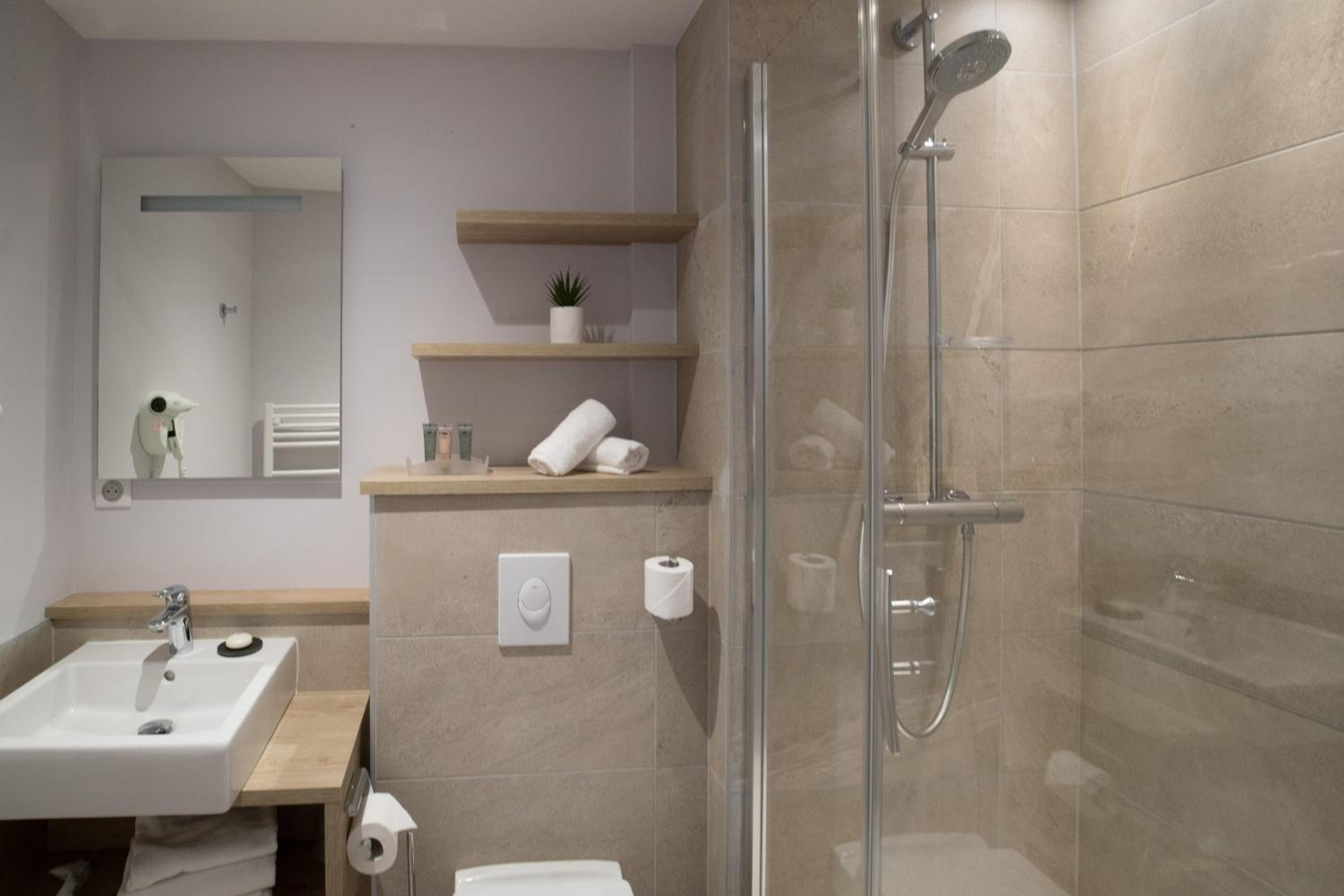 Premium Room - Photo 2