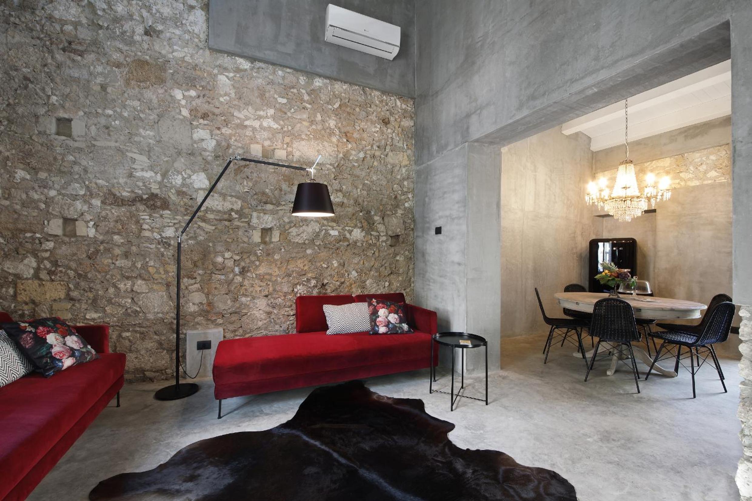 Deluxe Double Room with Shower - Photo 5