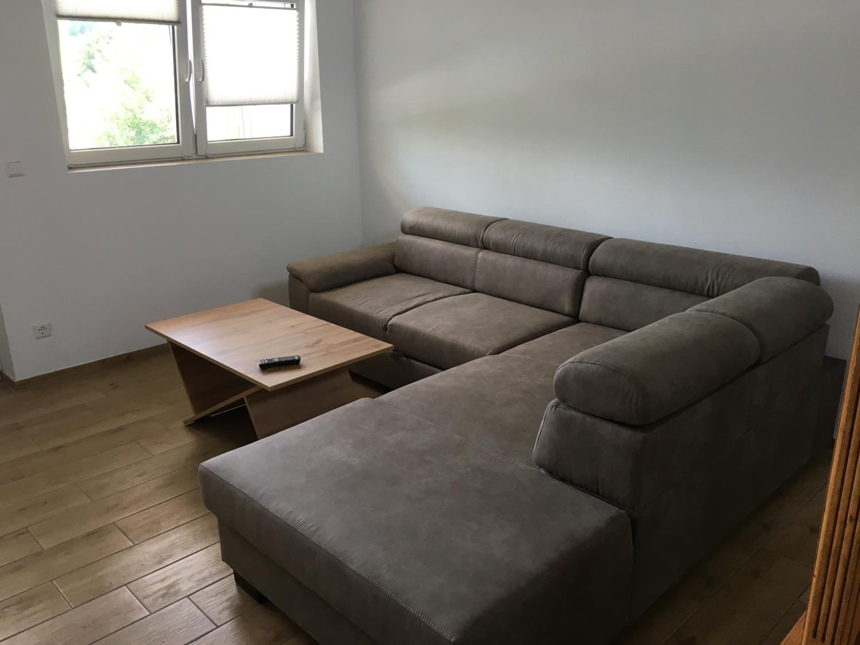 One-Bedroom Apartment - Photo 7
