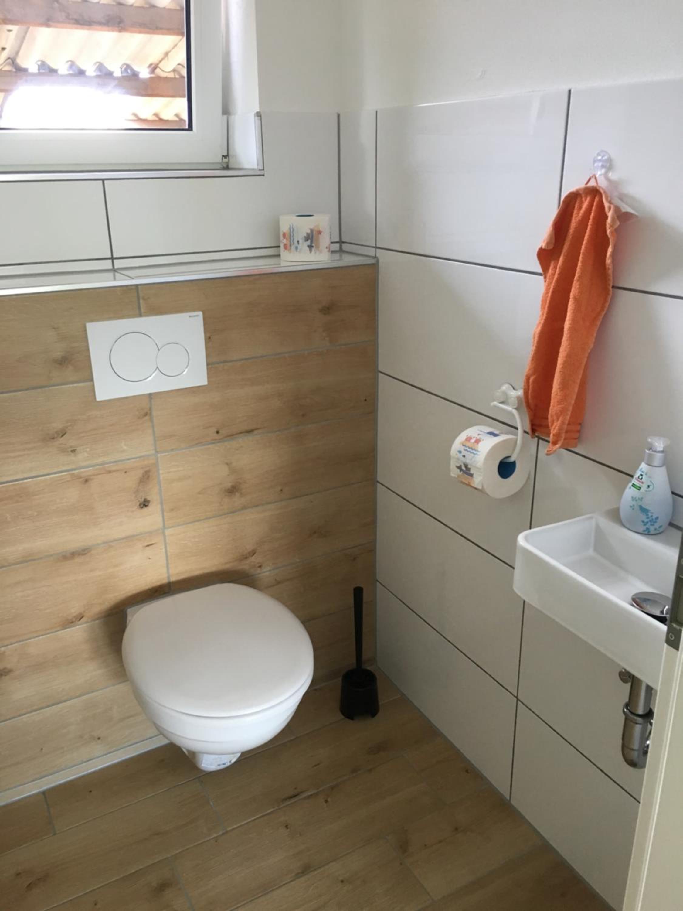 One-Bedroom Apartment - Photo 12