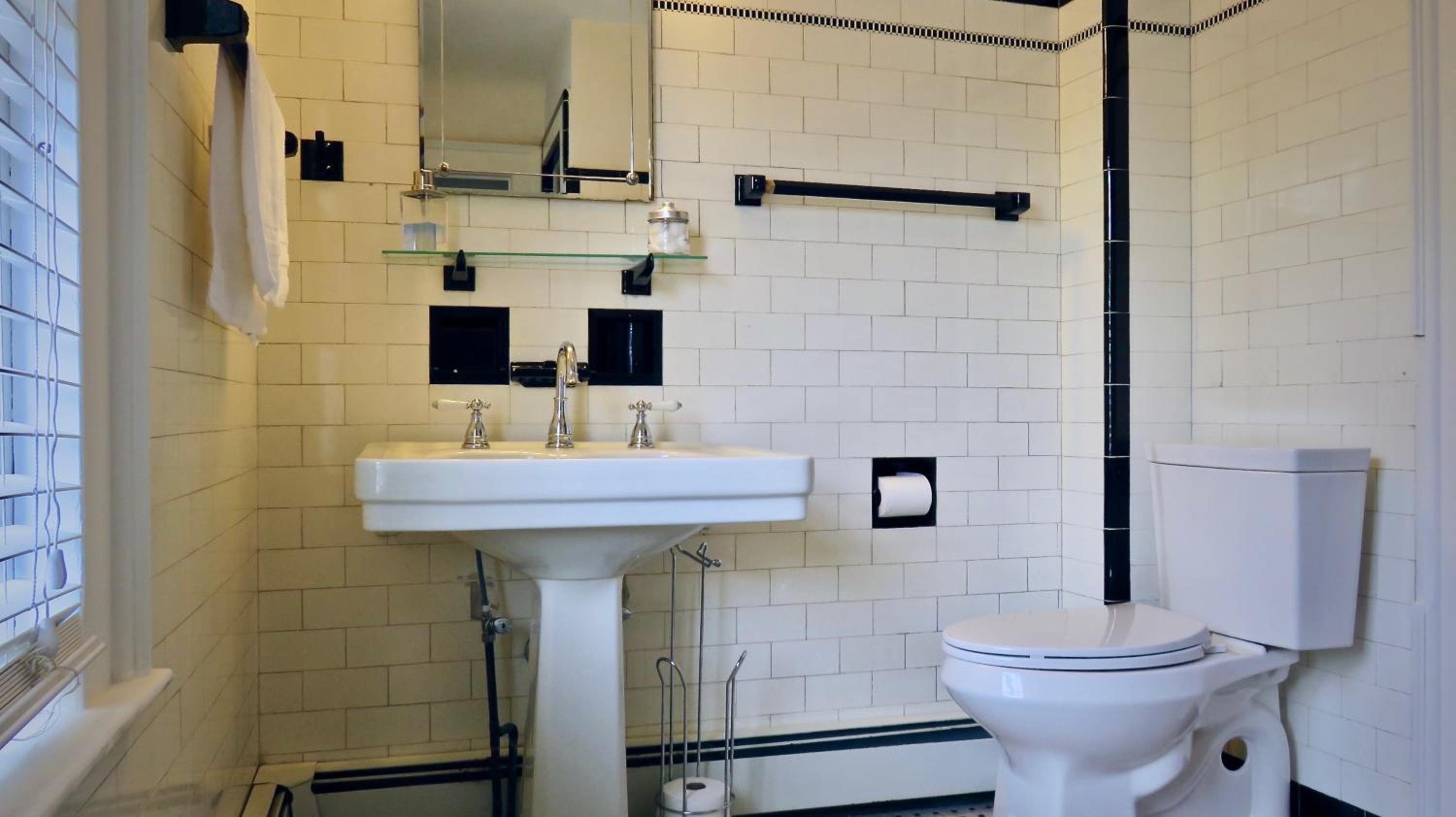 Double Room with Private Bathroom photo 2