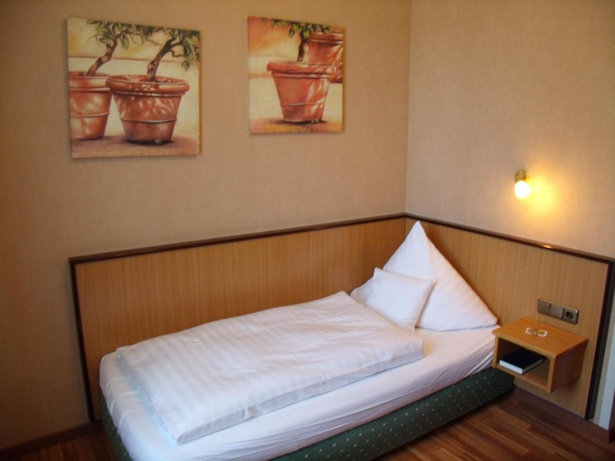 Double Room - Photo 3