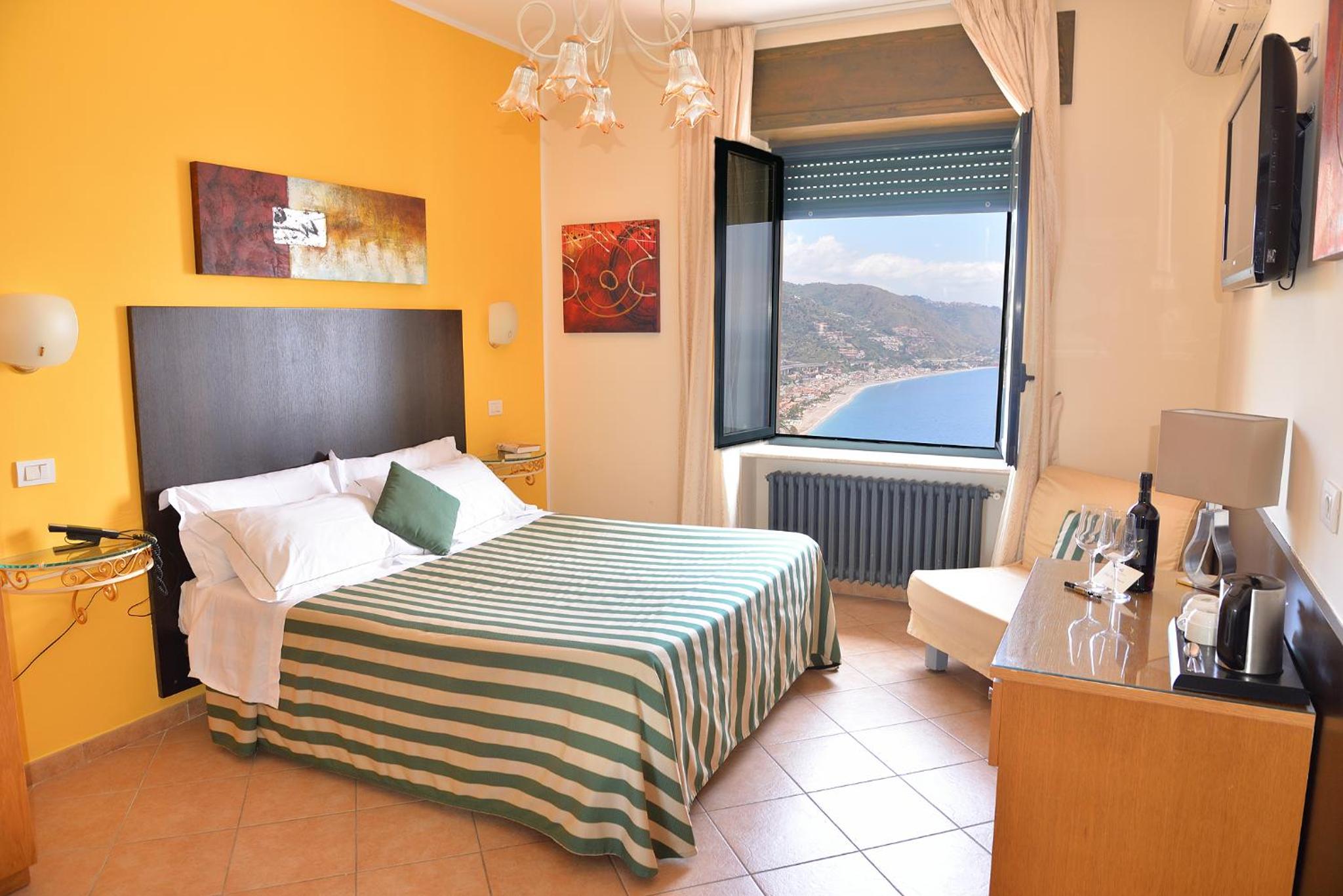 Quarto Duplo Standard com Vista para o Mar
