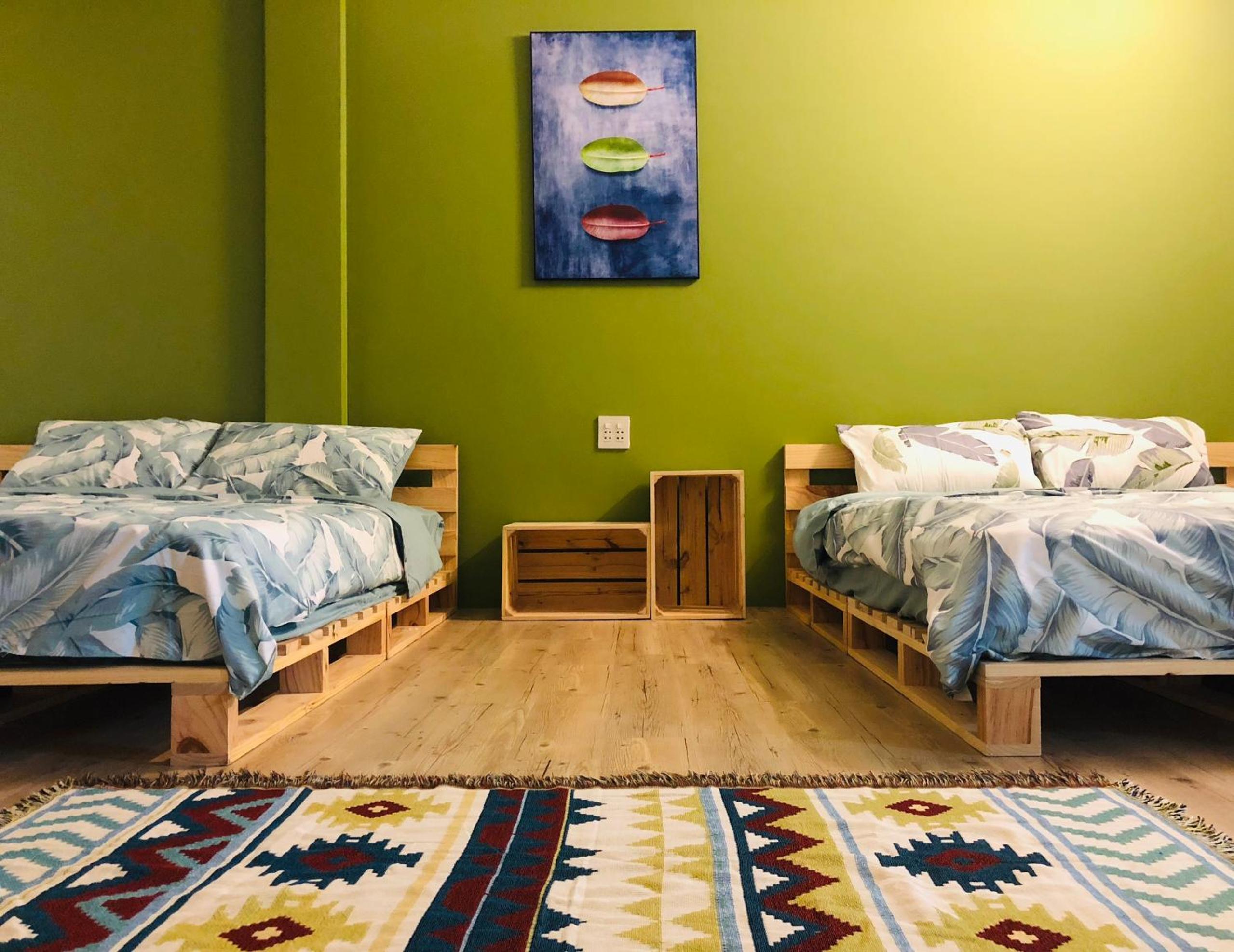 Quadruple Room with Private Bathroom photo 2