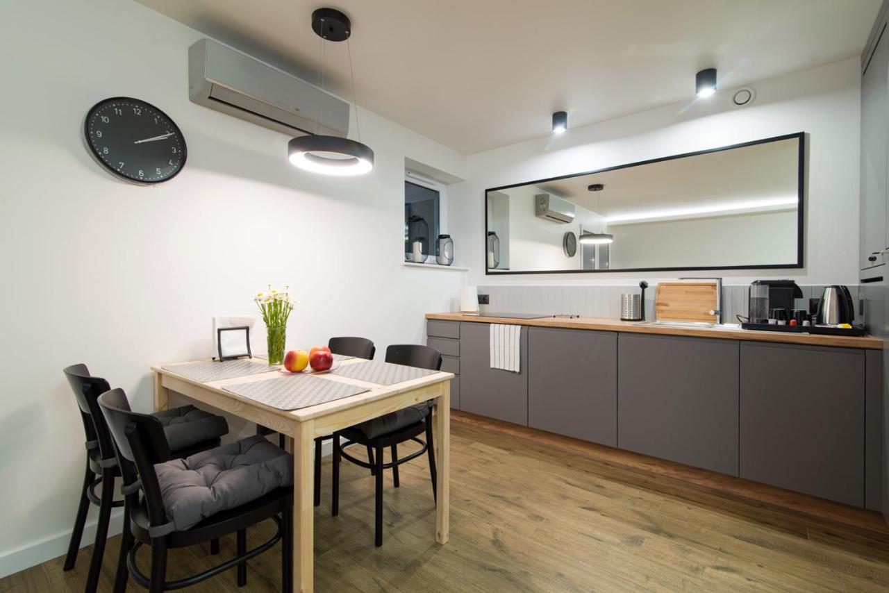 Two-Bedroom Apartment - Photo 8