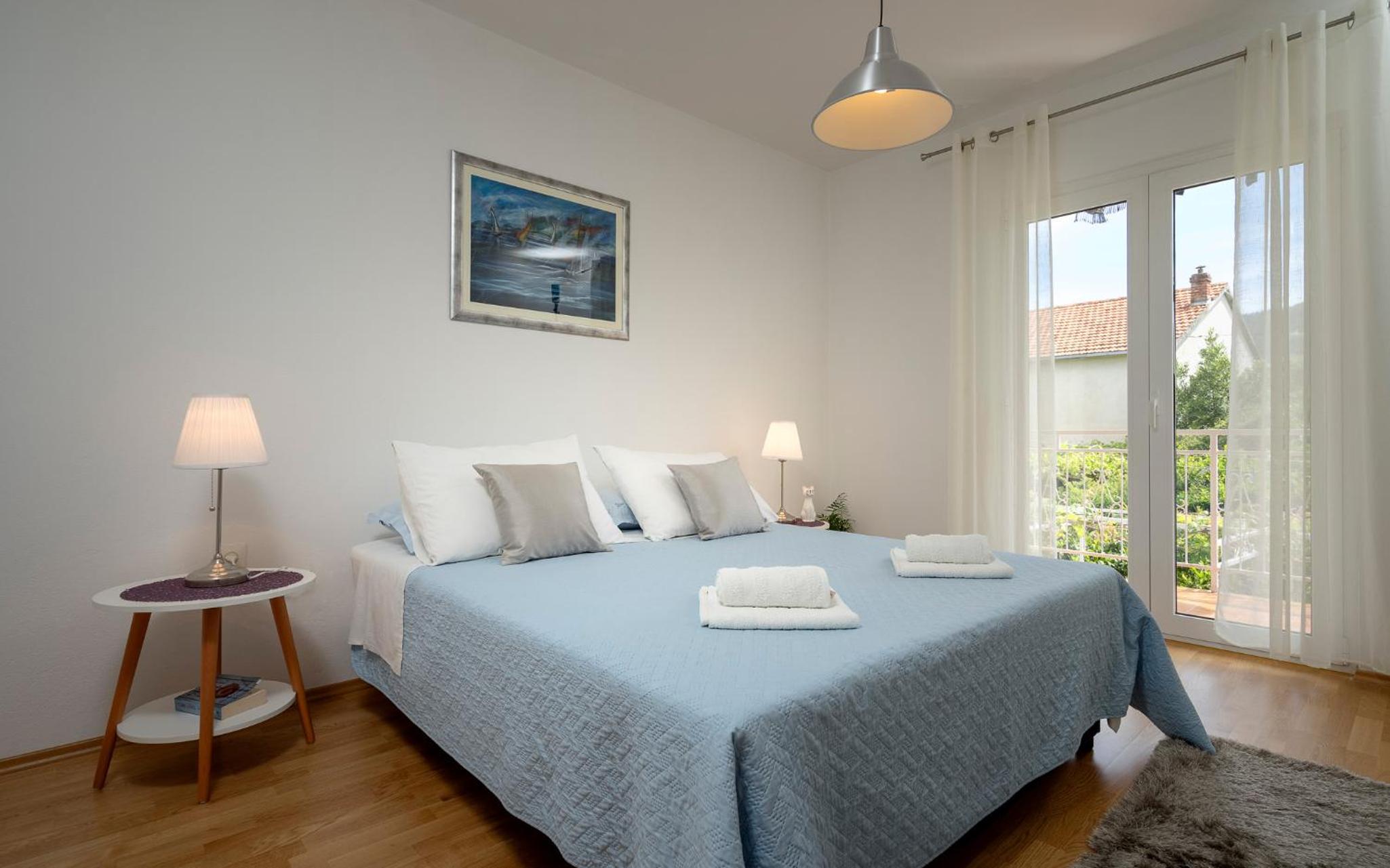 One Bedroom Apartment with Garden View