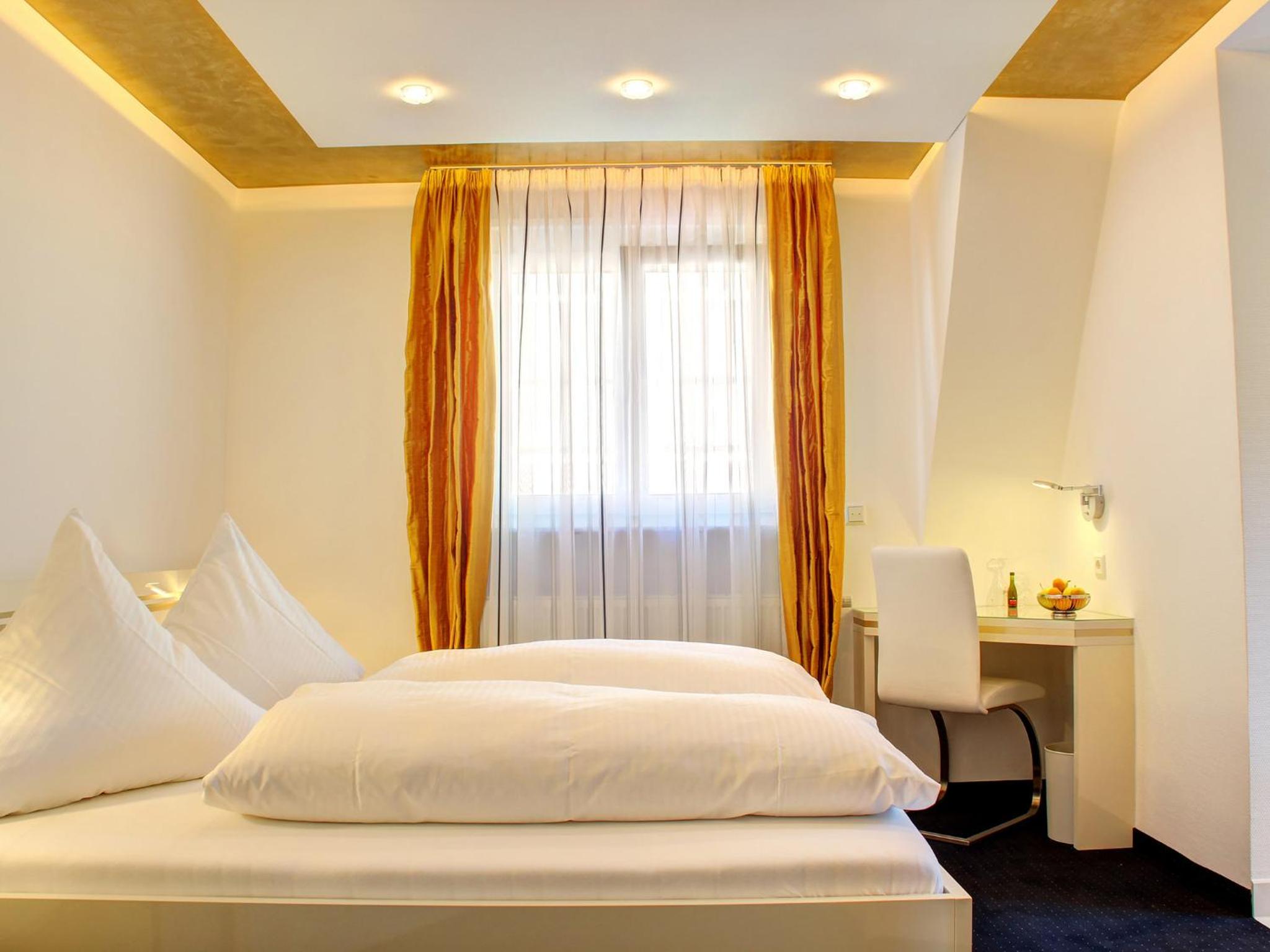 Superior Double Room - Photo 8