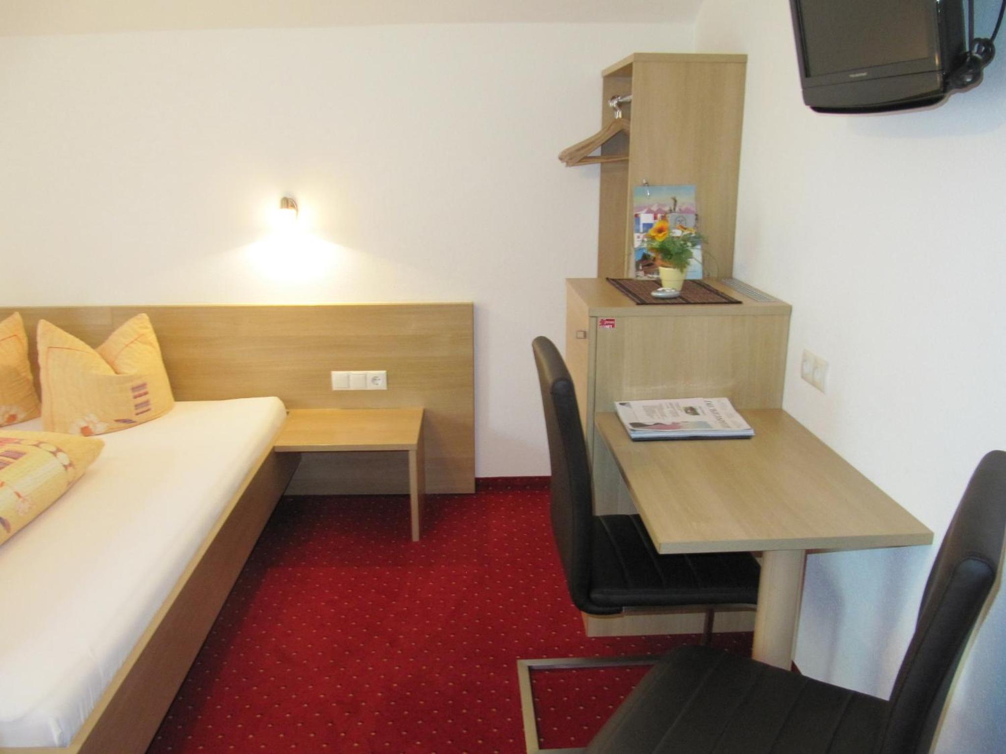 Double Room With Balcony photo 2