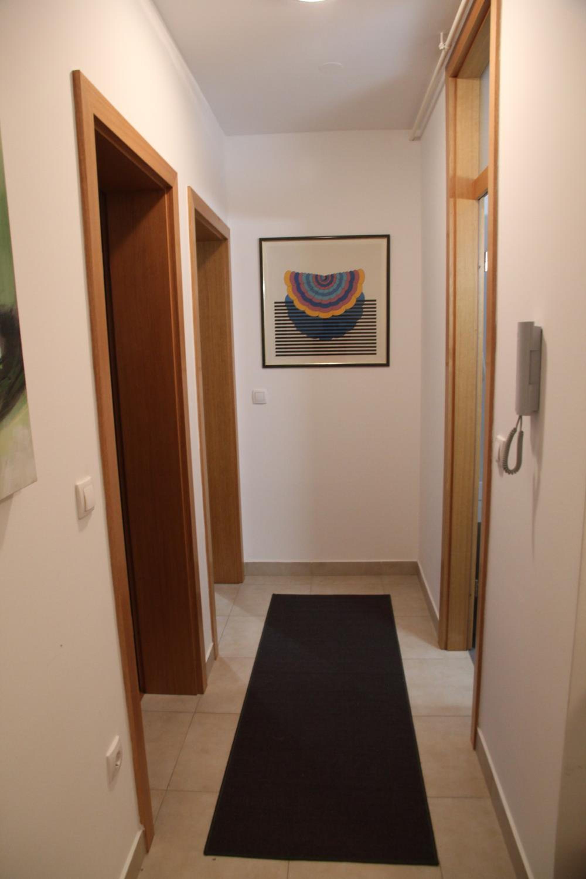 One-Bedroom Apartment - Photo 36