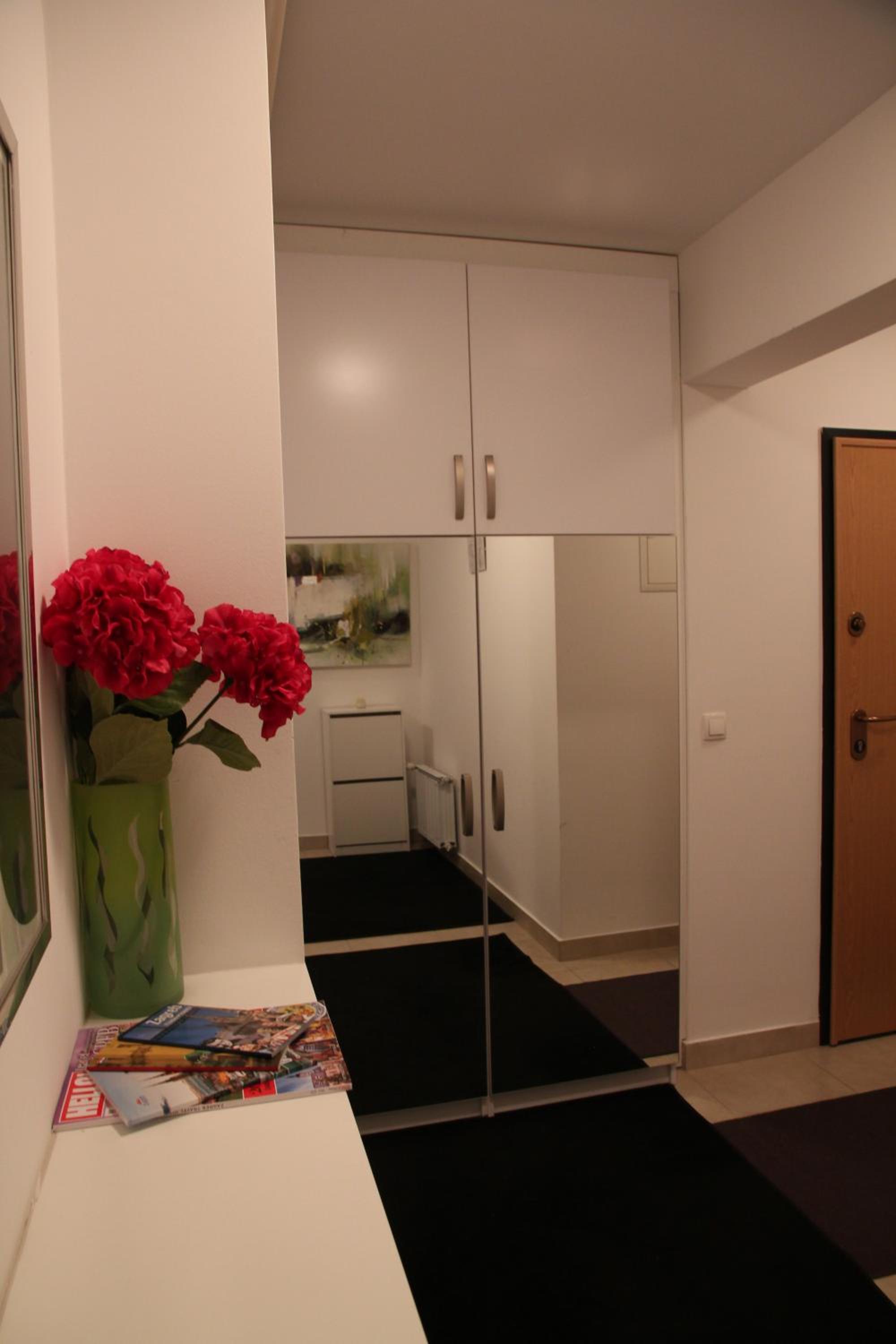 One-Bedroom Apartment - Photo 34