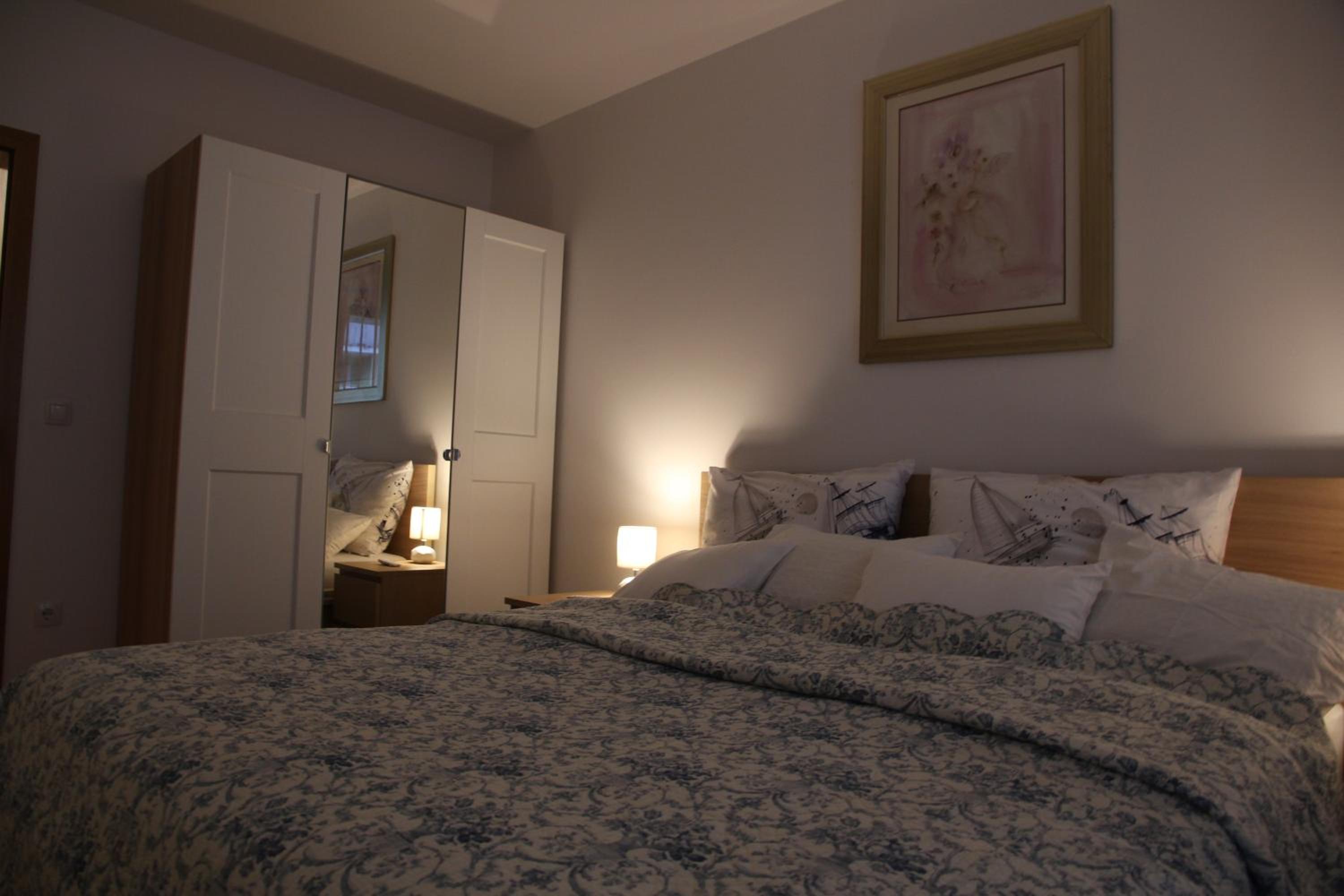 One-Bedroom Apartment - Photo 26