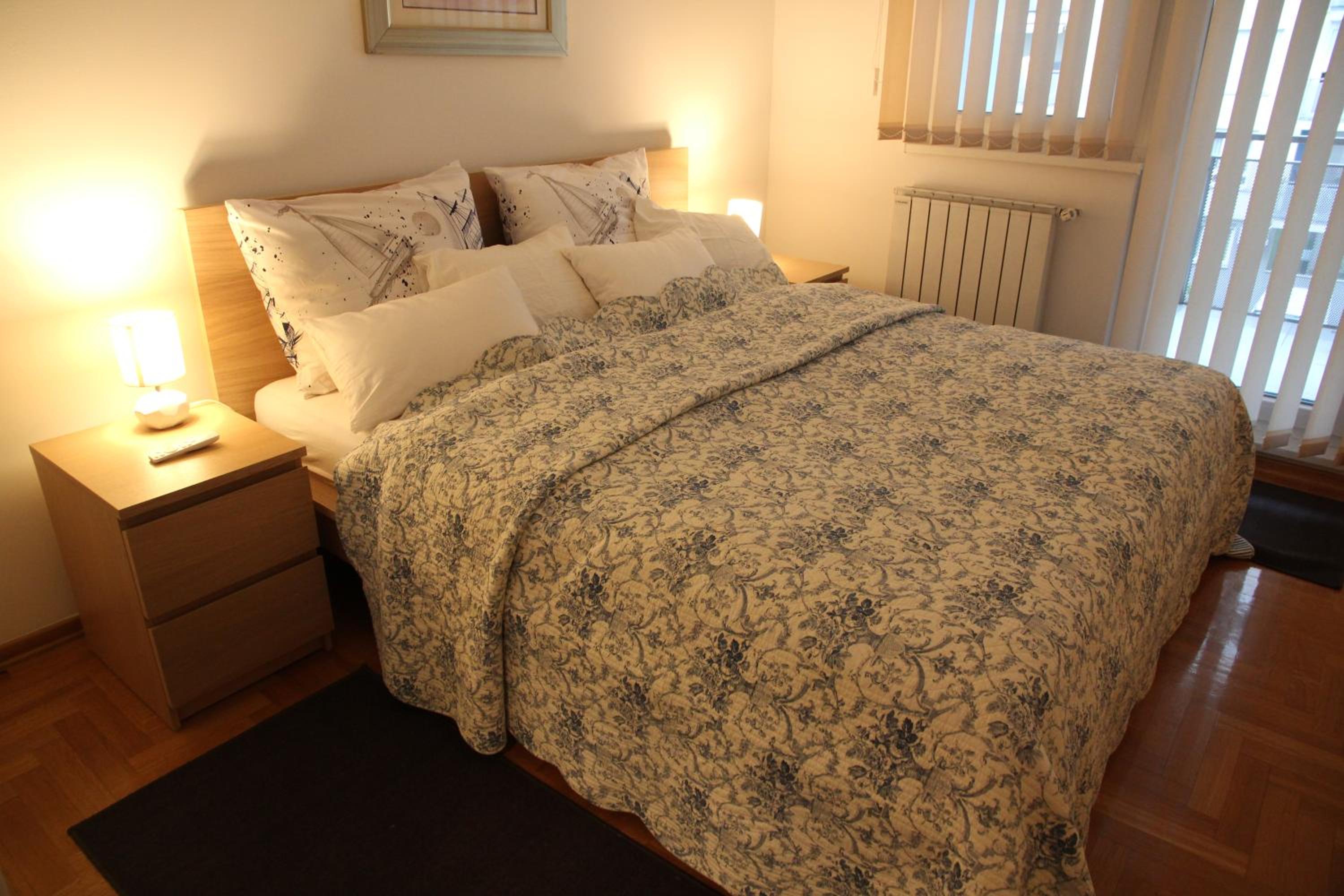 One-Bedroom Apartment - Photo 25