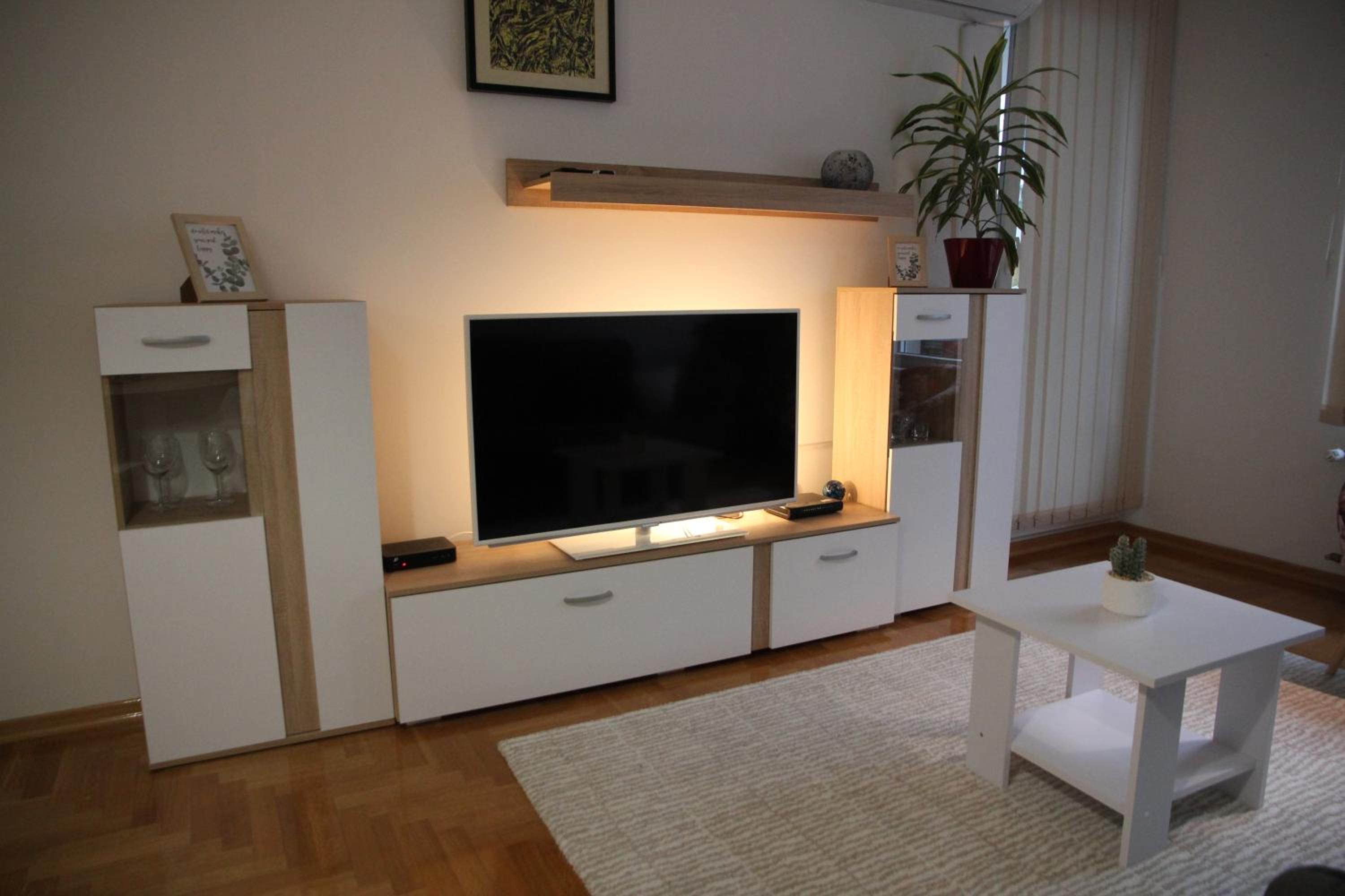 One-Bedroom Apartment - Photo 10