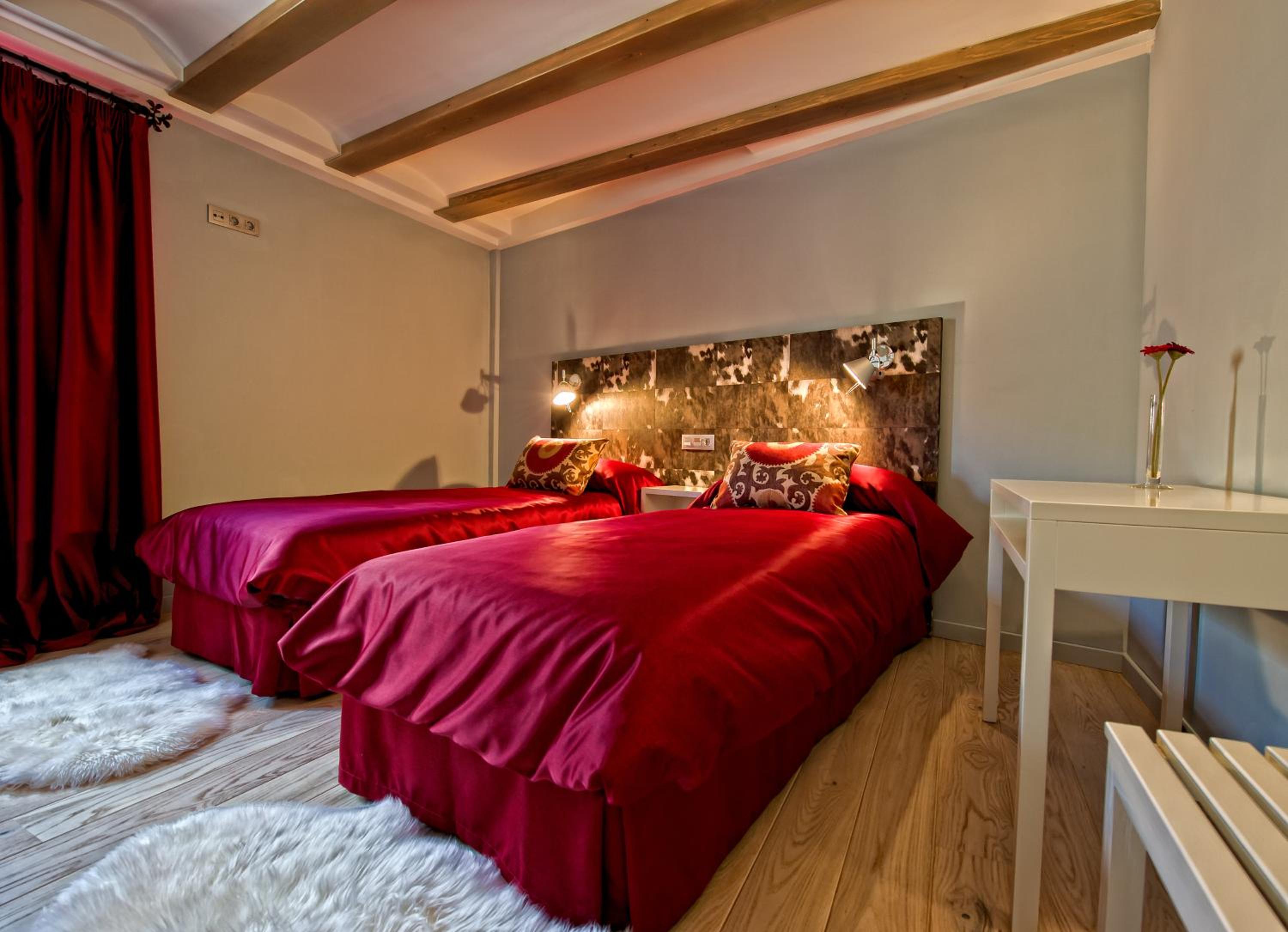 Double or Twin Room - Photo 4