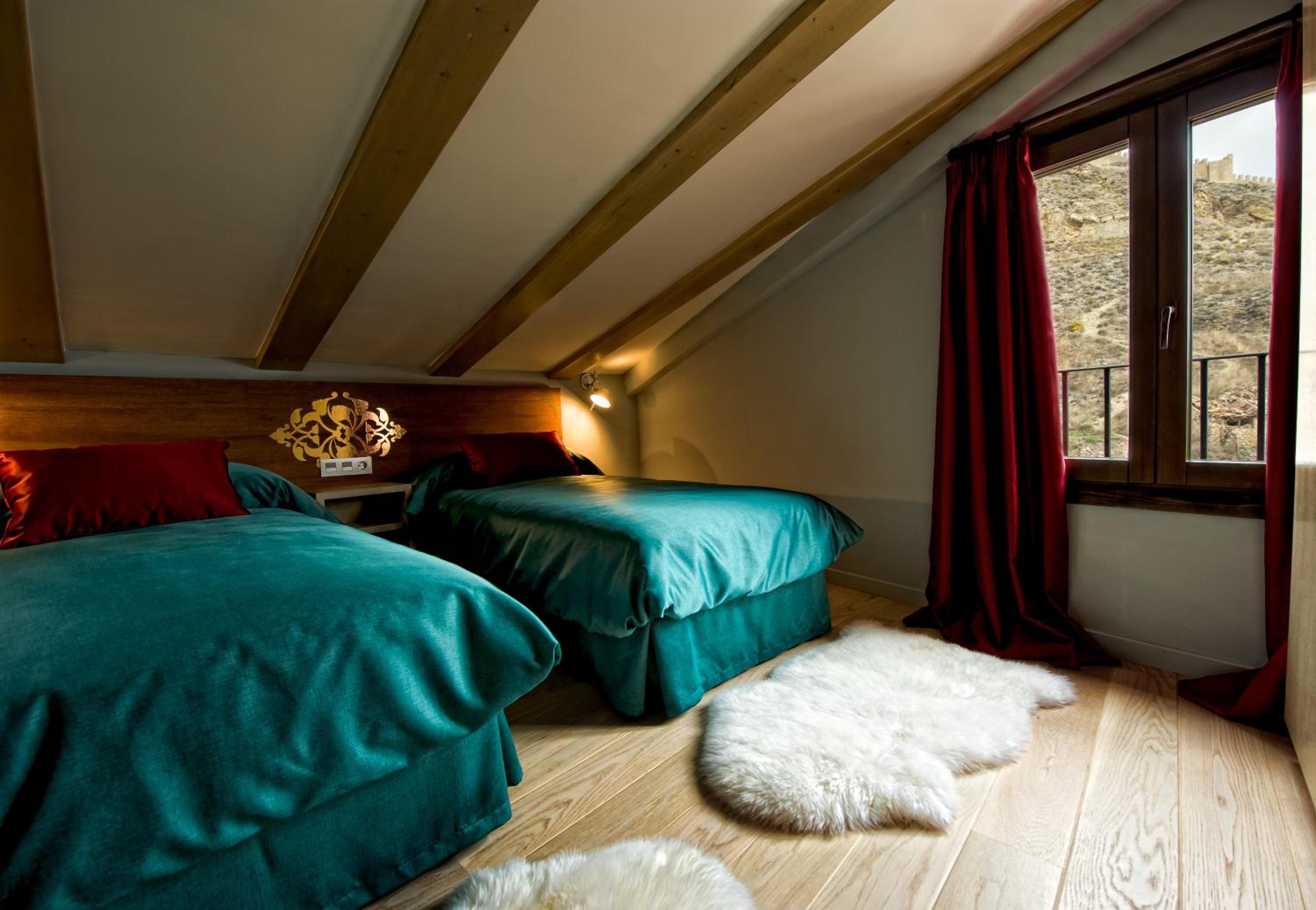 Double or Twin Room - Photo 7