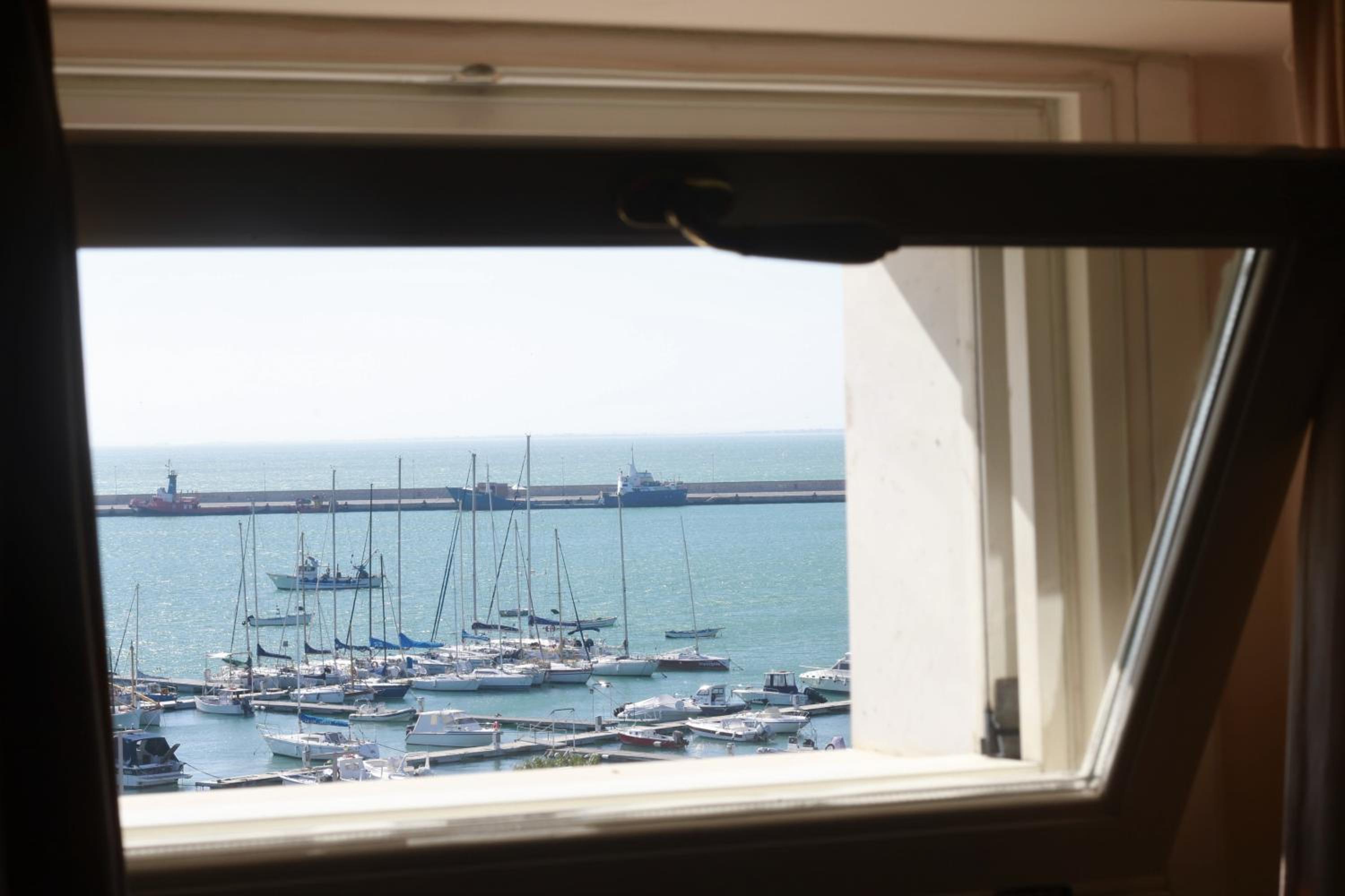 Double Room with Sea View and Private External Bathroom photo 2