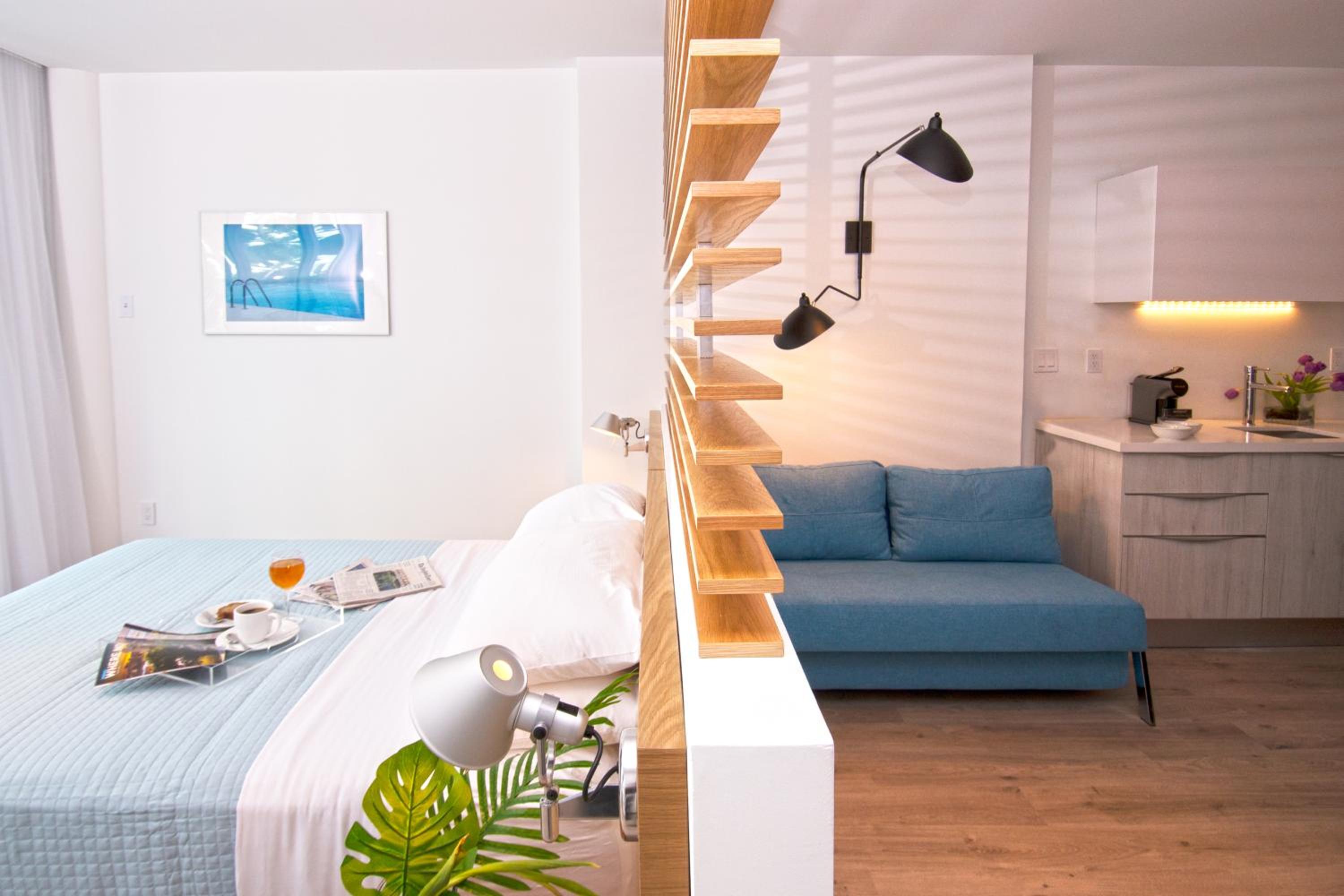 Oceanside Studio Suite with Kitchenette and Balcony