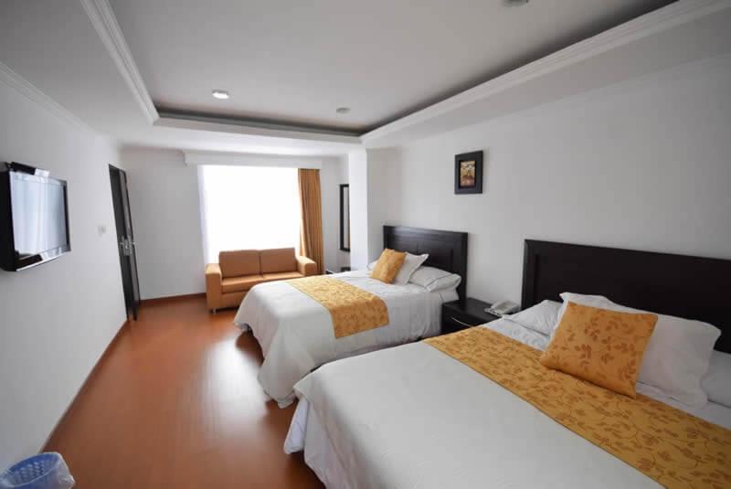 Double Room with Two Double Beds photo 3