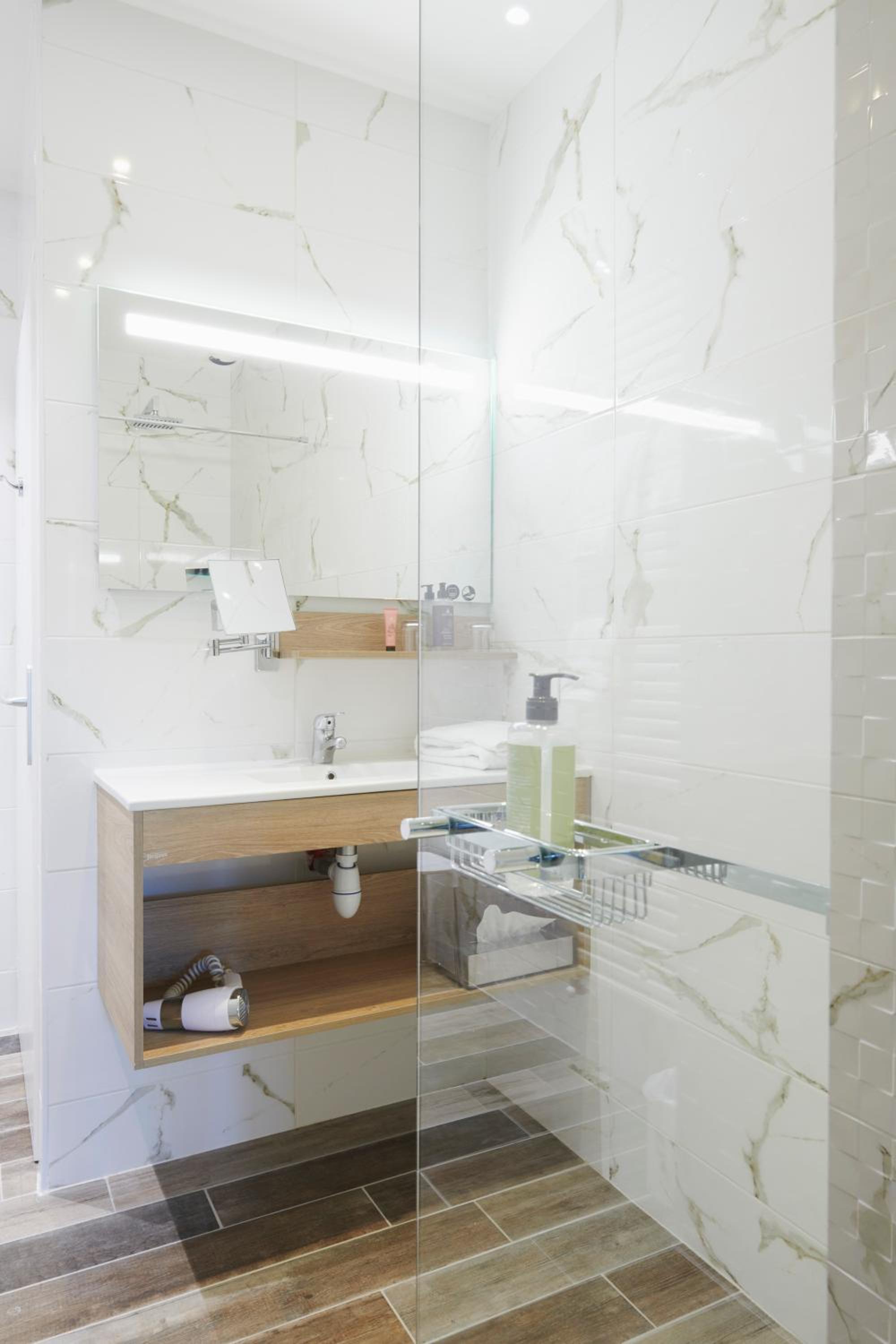 Junior Suite - Photo 8