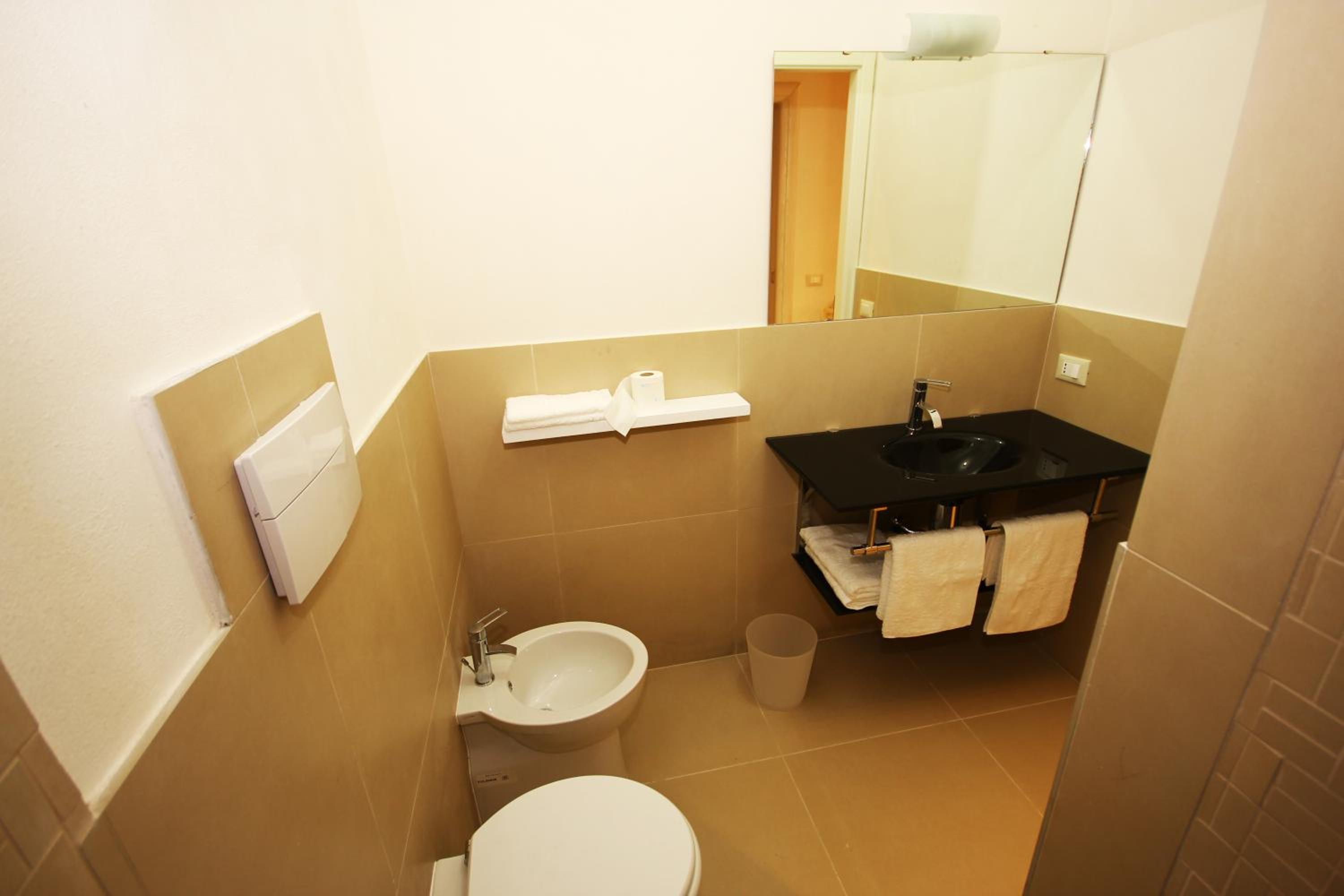 Standard Triple Room photo 3
