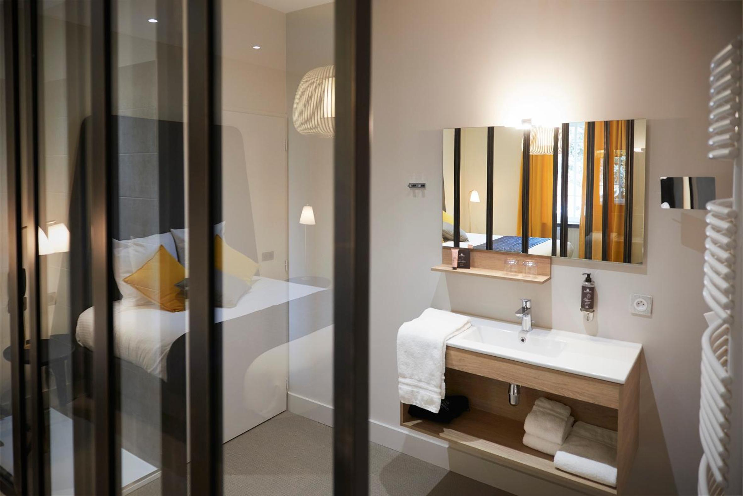 Deluxe Double Room - Photo 6