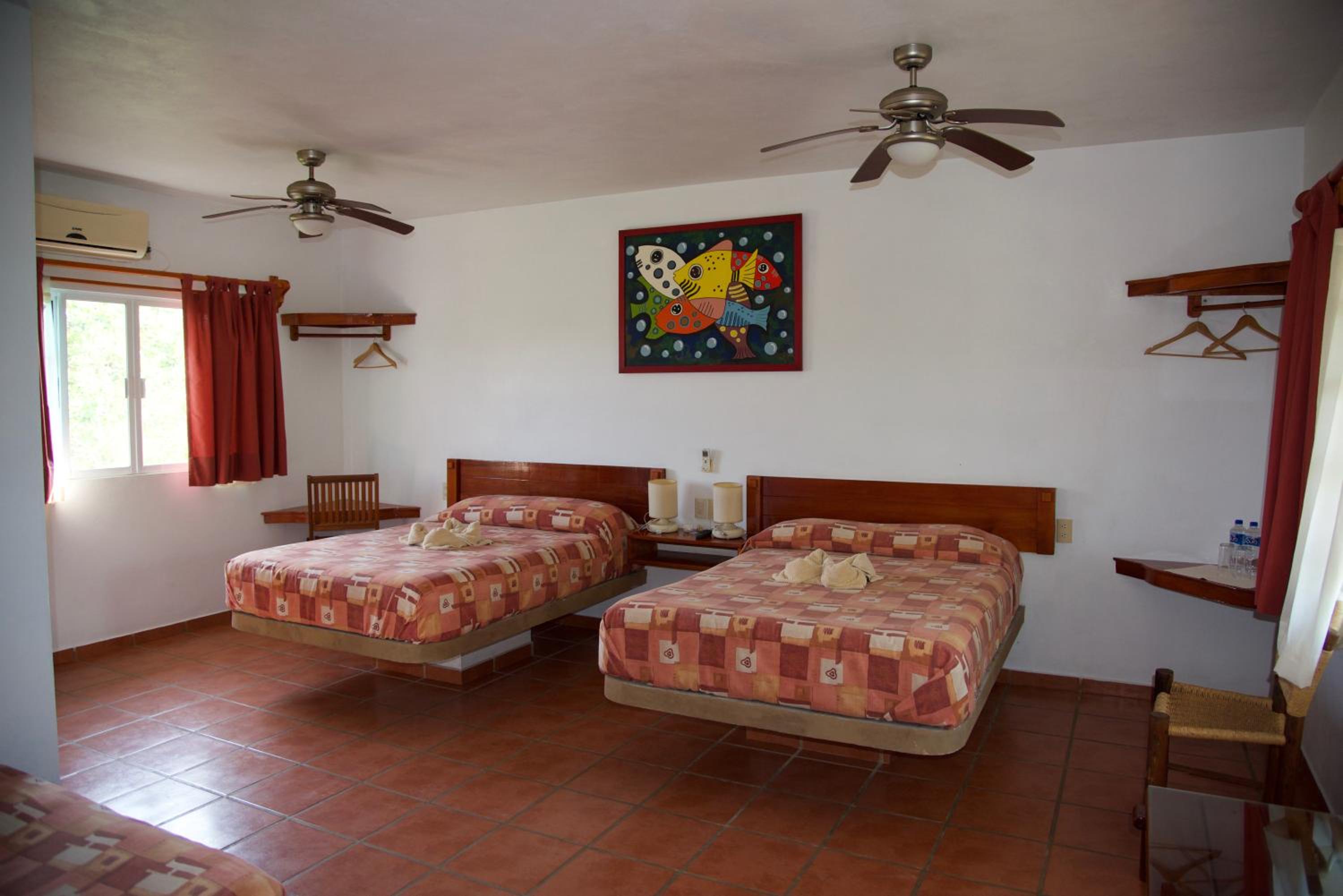 Double Room with Two Double Beds - Photo 1