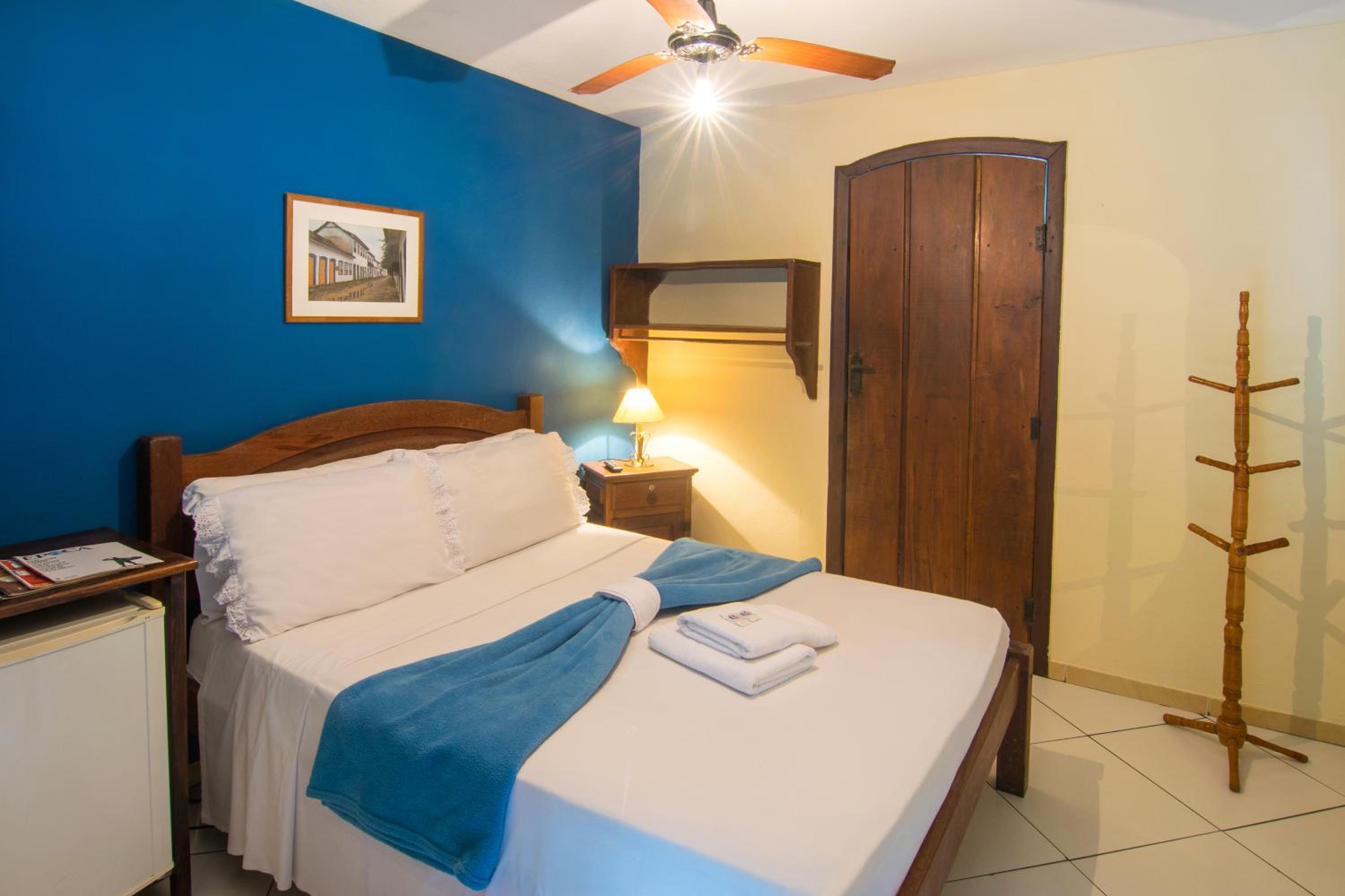 Quarto Casal Economico photo 2