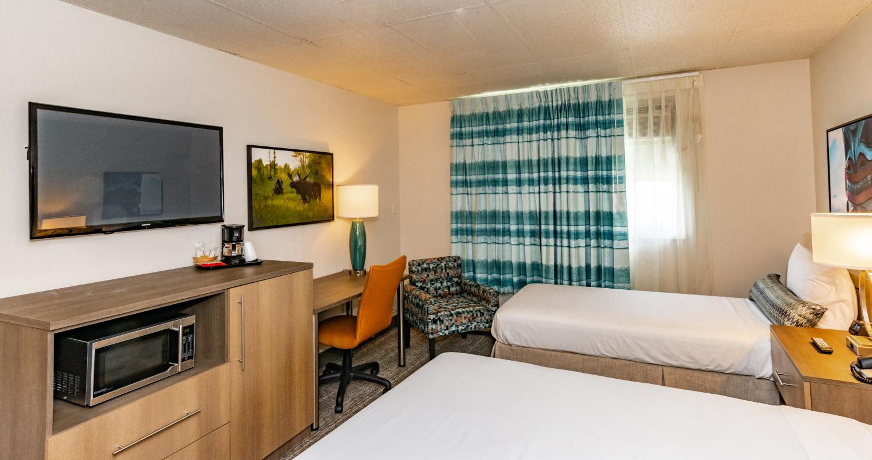 Queen Twin Room - Non-Smoking