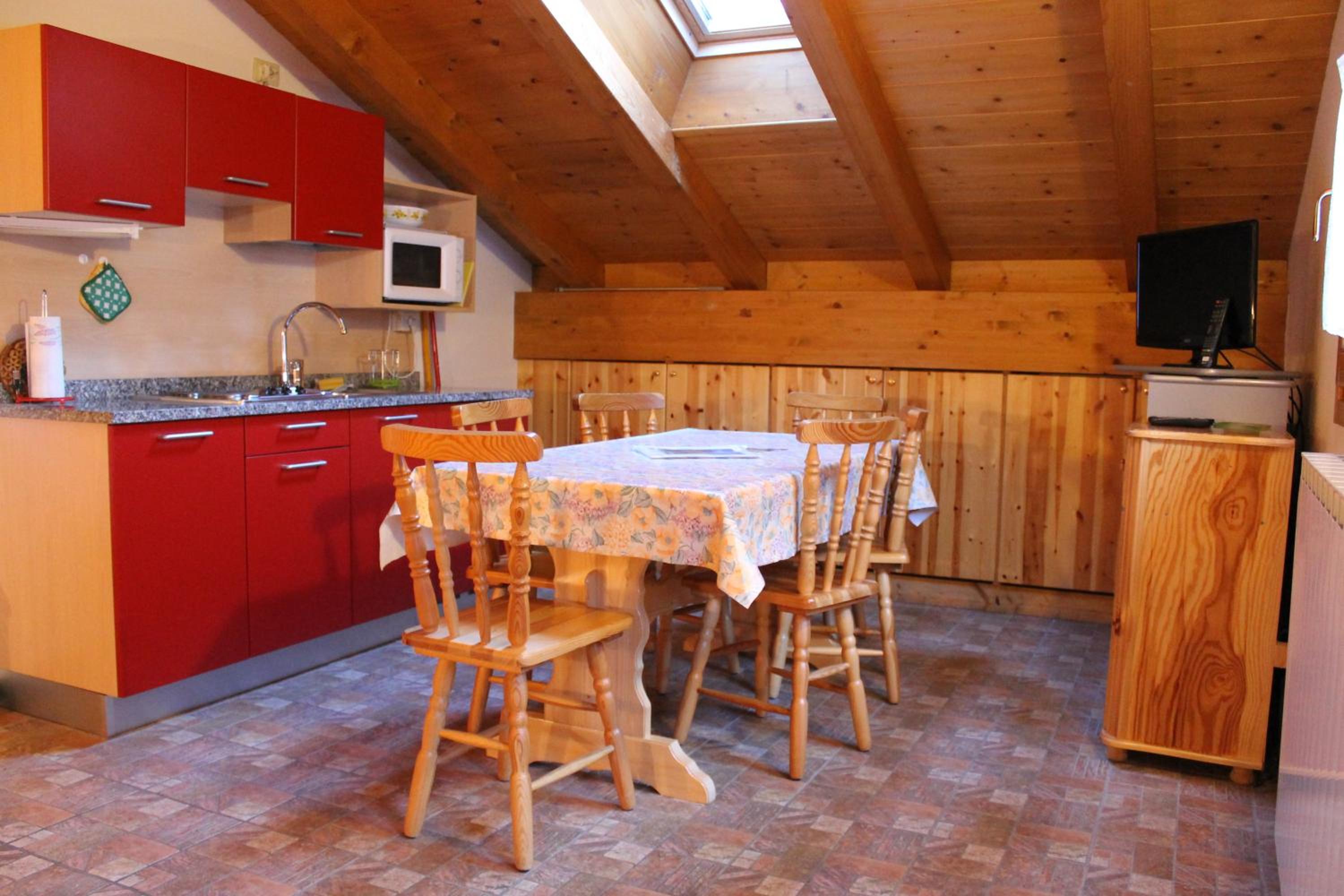 Studio - Attic photo 3