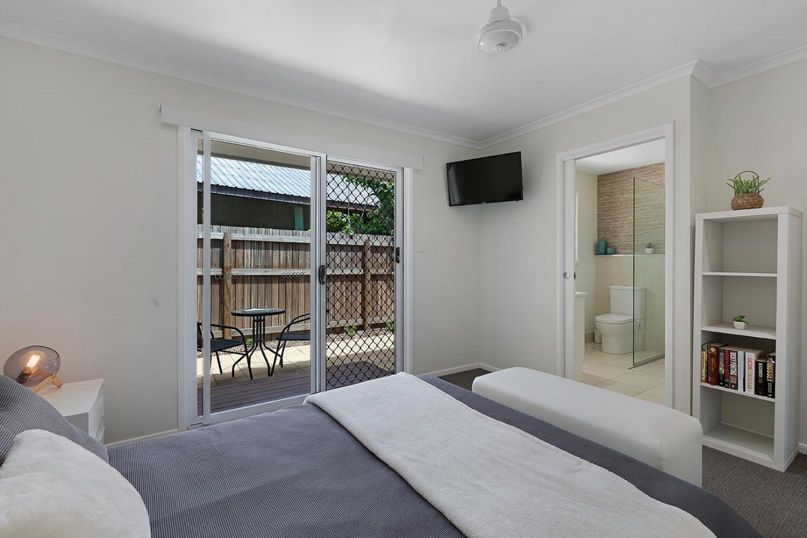 Four-Bedroom House photo 3