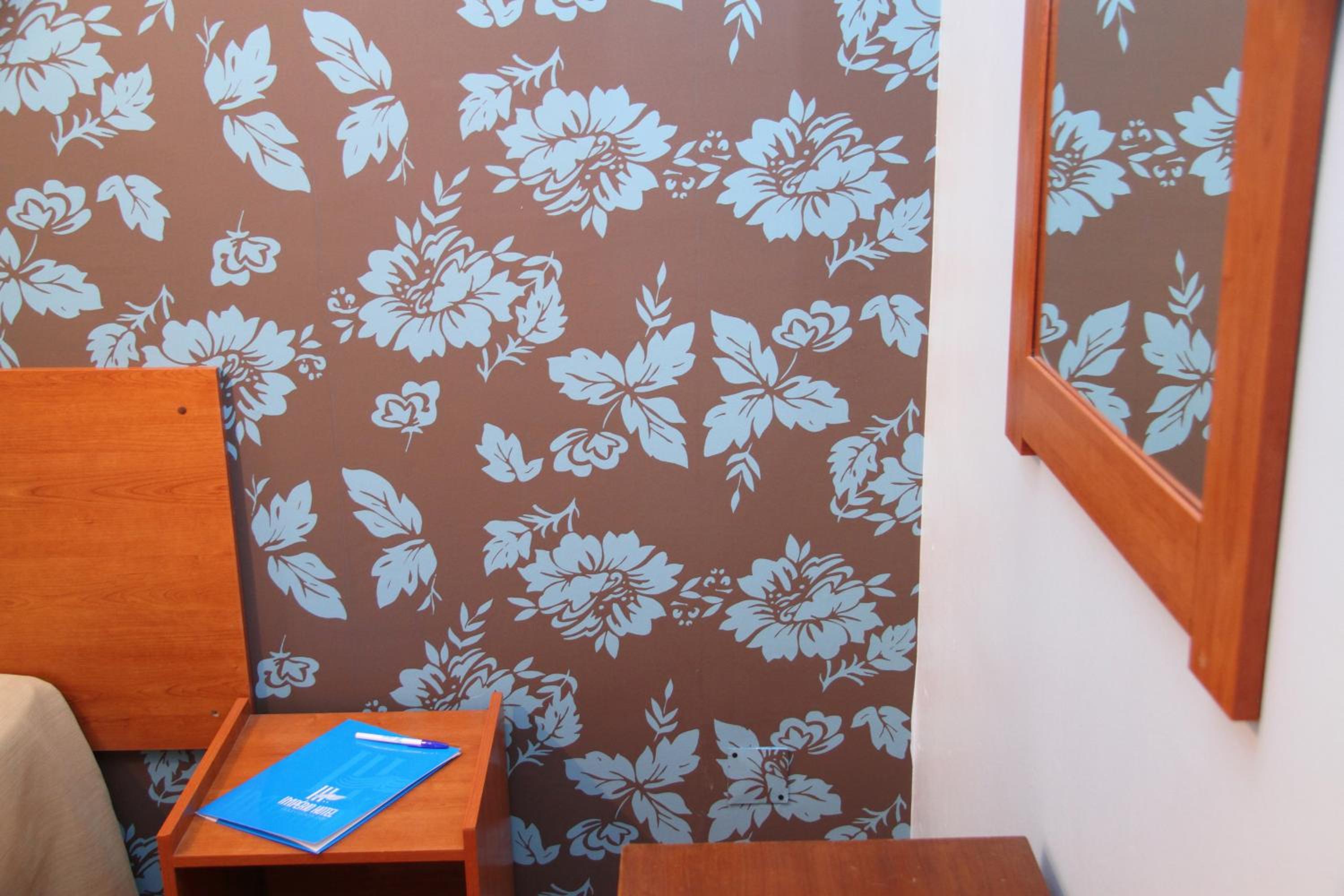 Twin Room - Photo 6
